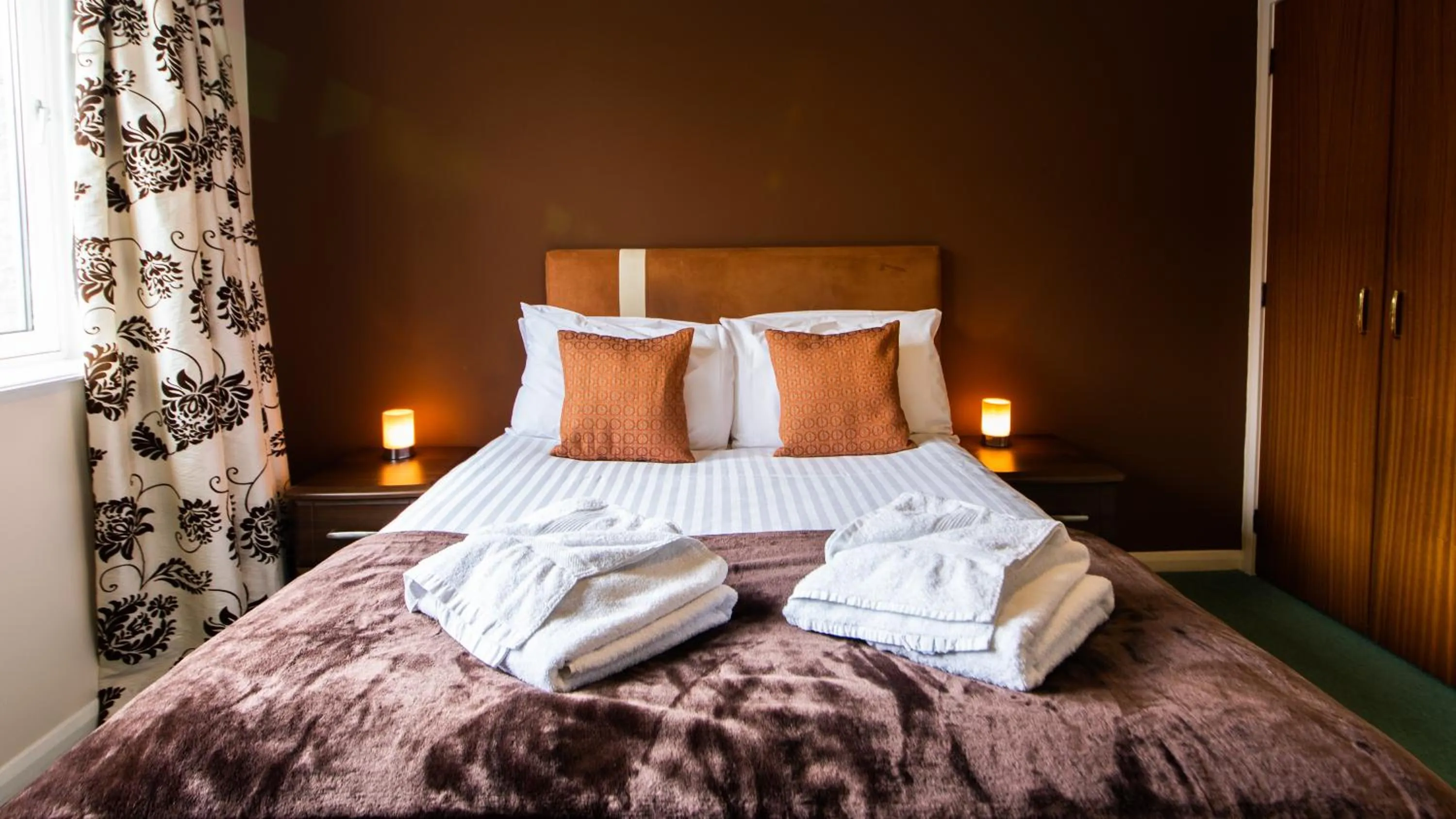 Bed in The Spires Serviced Apartments Aberdeen