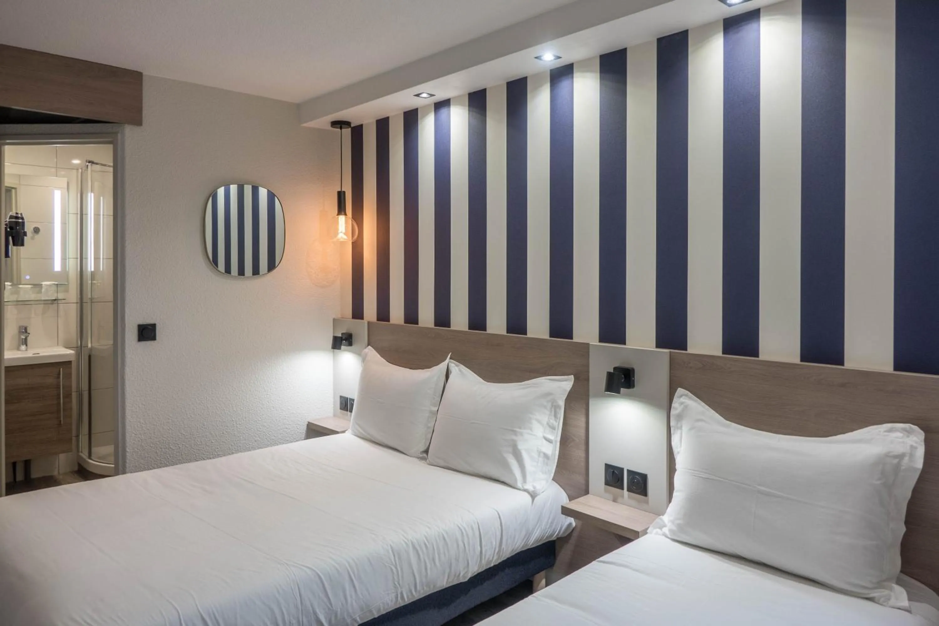 Bed in KYRIAD DIRECT ORLEANS NORD - Cap Saran