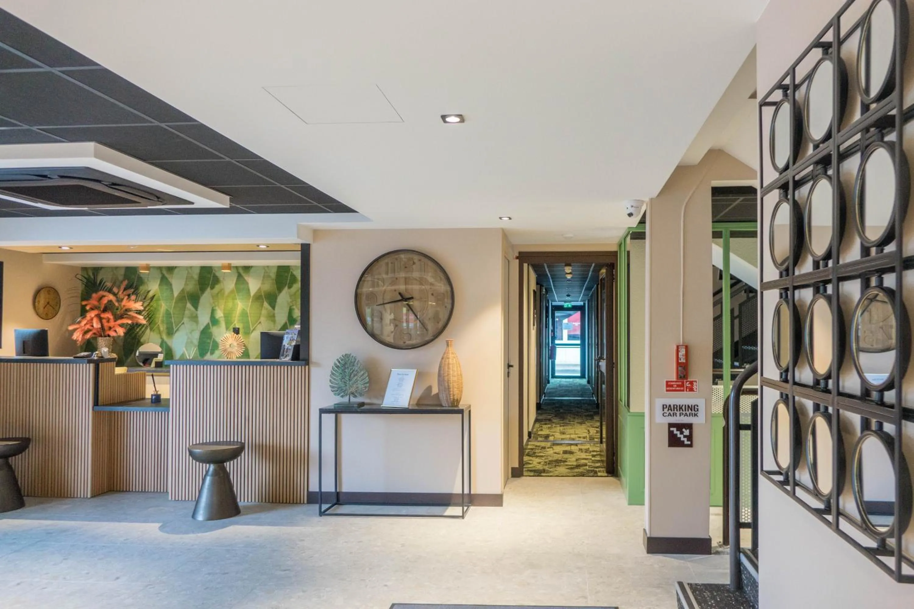 Lobby or reception in KYRIAD DIRECT ORLEANS NORD - Cap Saran