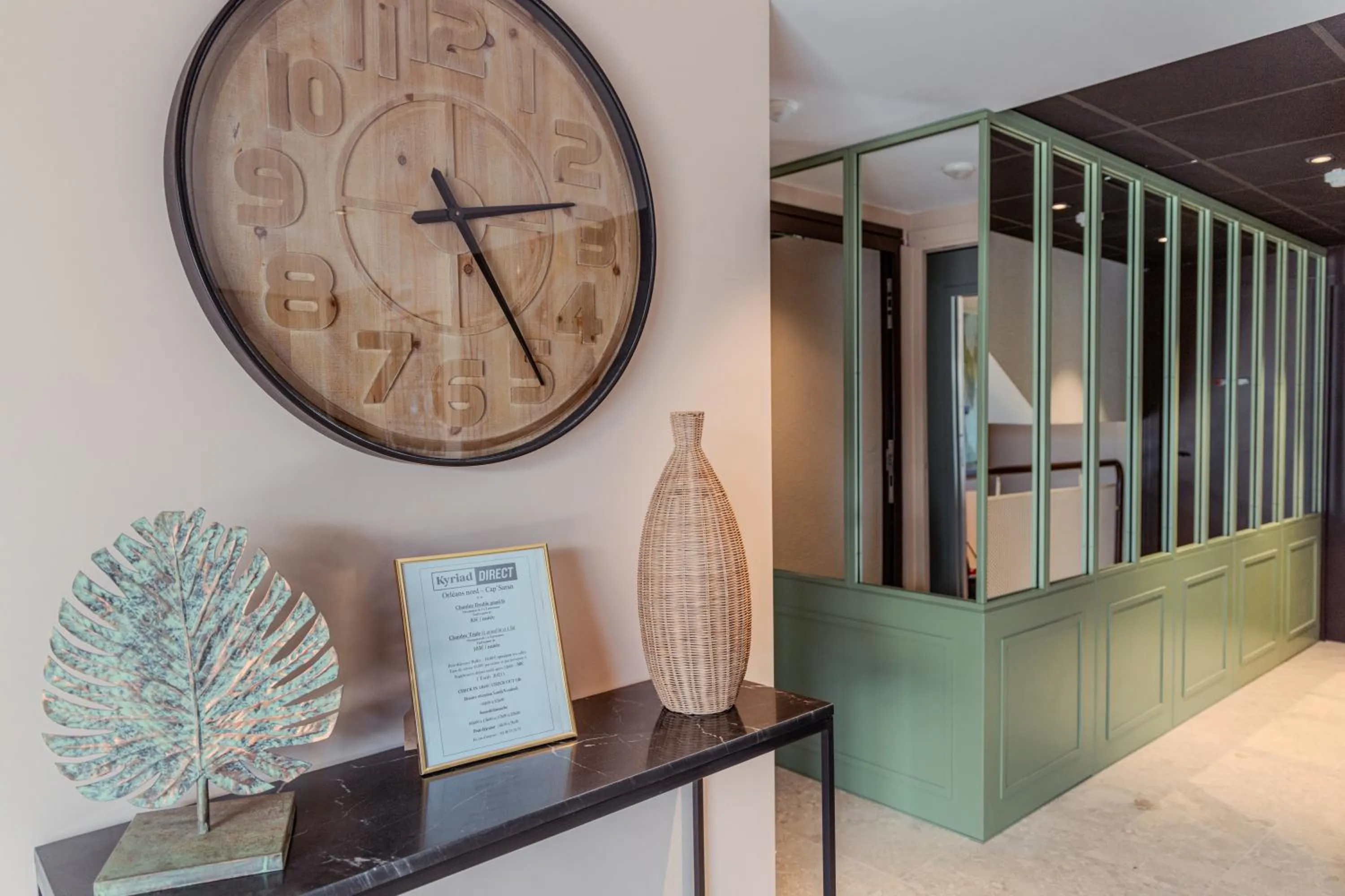 Lobby or reception in KYRIAD DIRECT ORLEANS NORD - Cap Saran