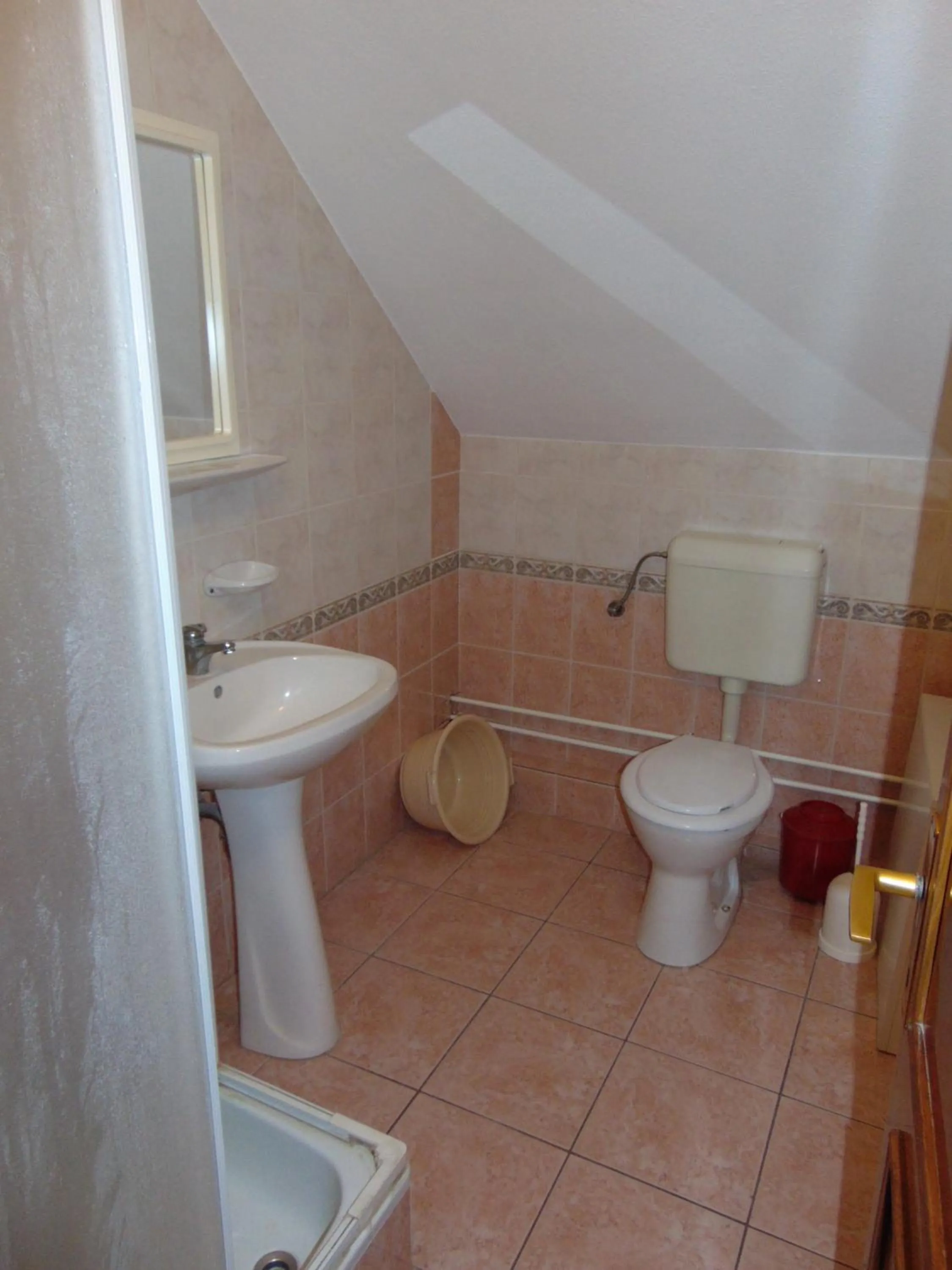 Bathroom in Anna Báthory Apartmanház