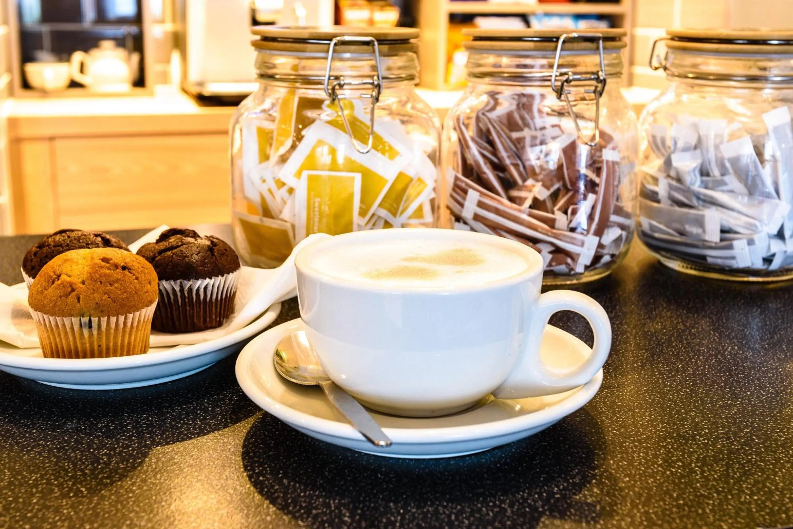 Breakfast in Holiday Inn Express Portsmouth Gunwharf Quays by IHG