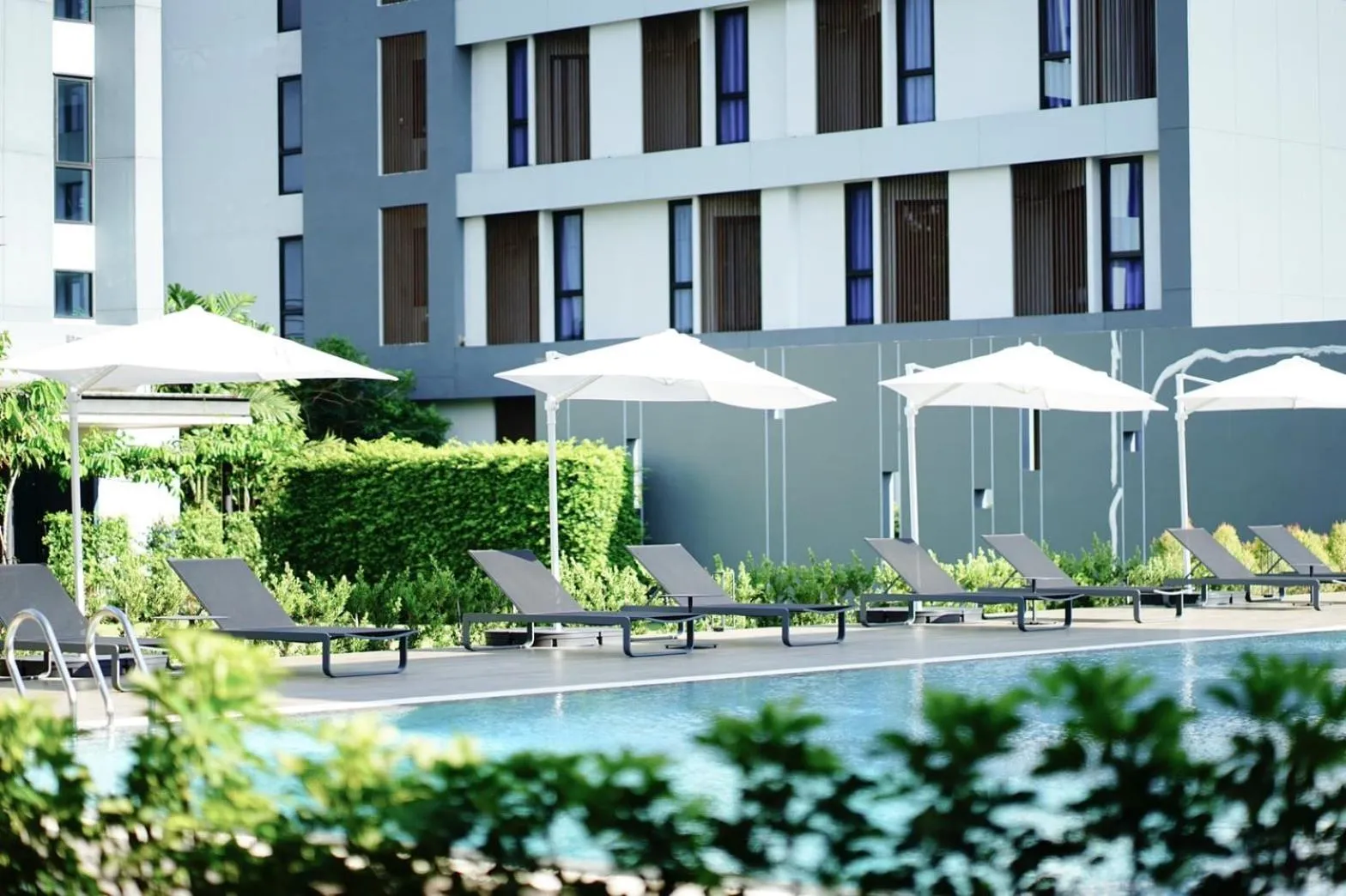 Swimming pool in Blue Rabbit Hotel