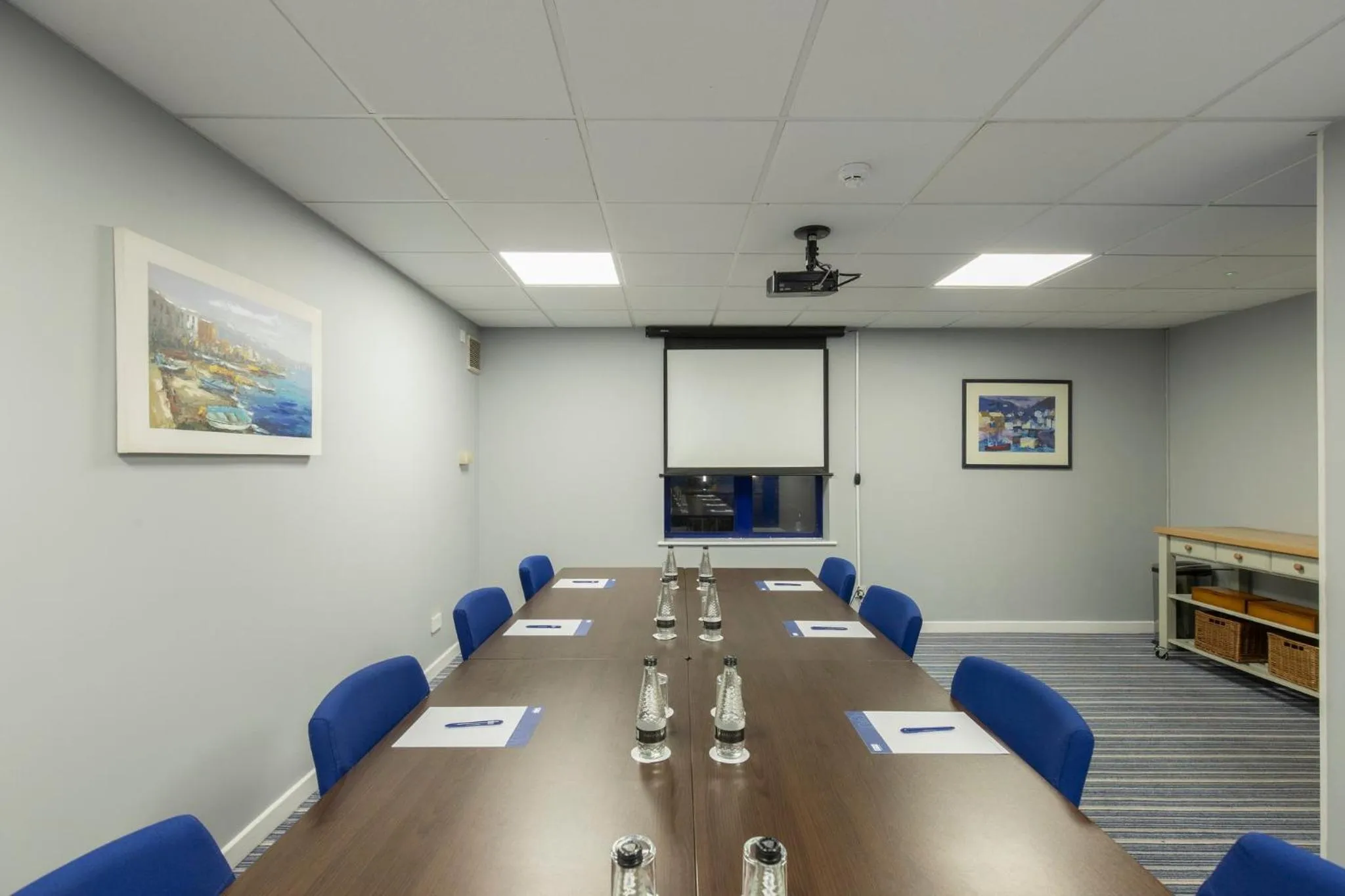 Meeting/conference room in Holiday Inn Express Poole by IHG