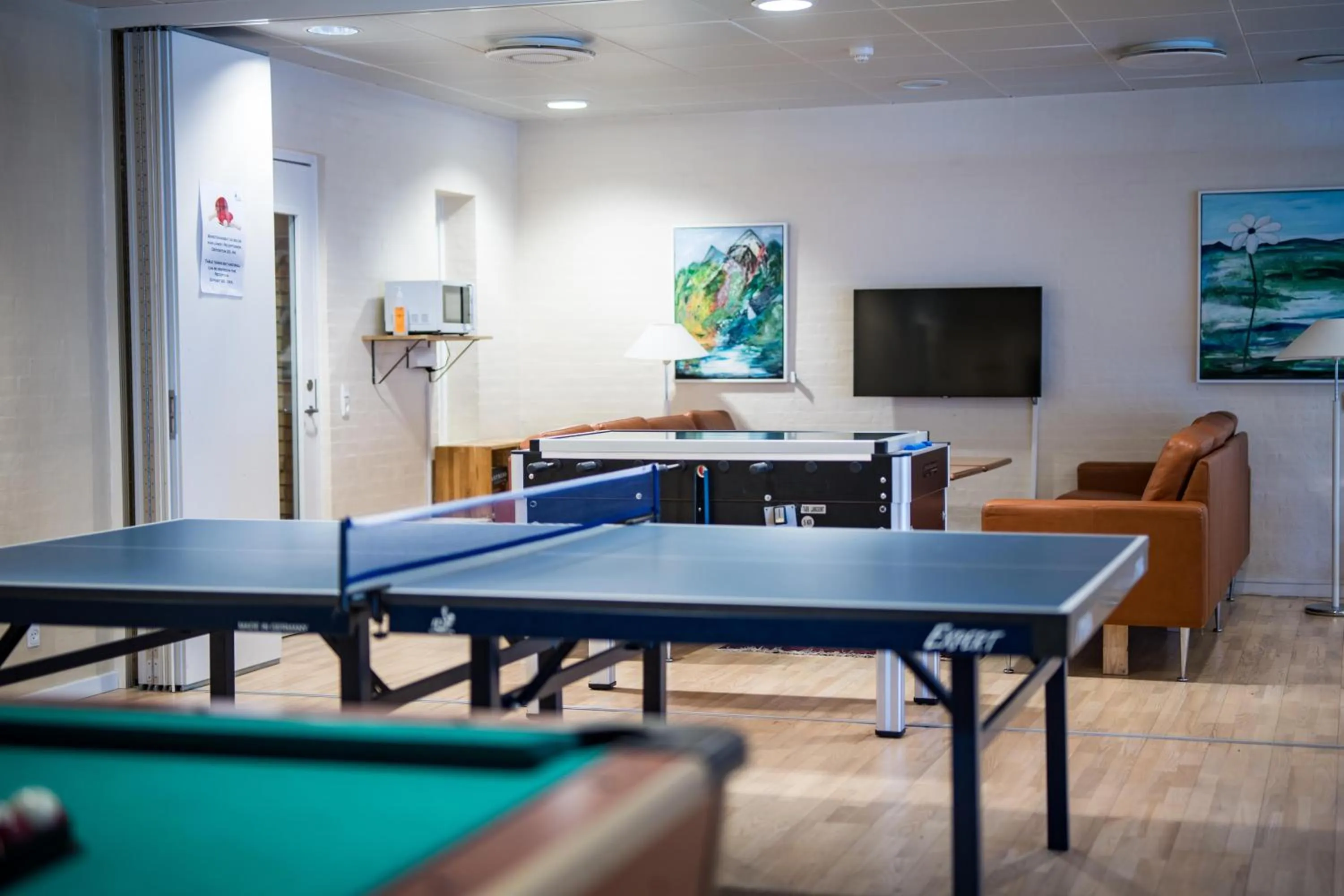 Communal lounge/ TV room in Hotel Marina