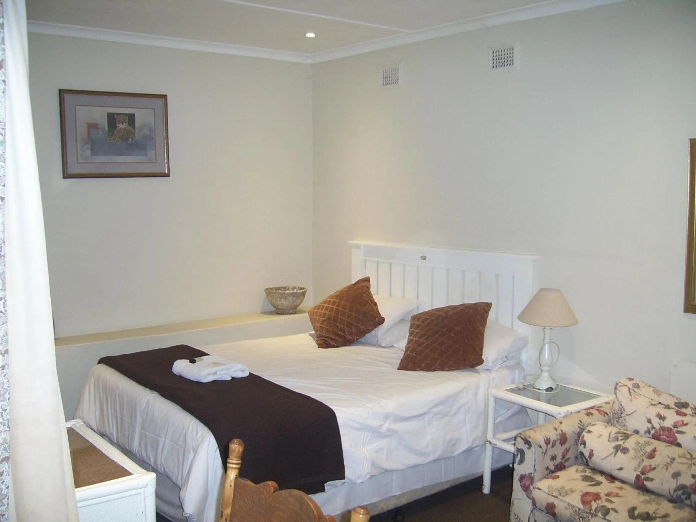 Bed in Nutmeg Guest House