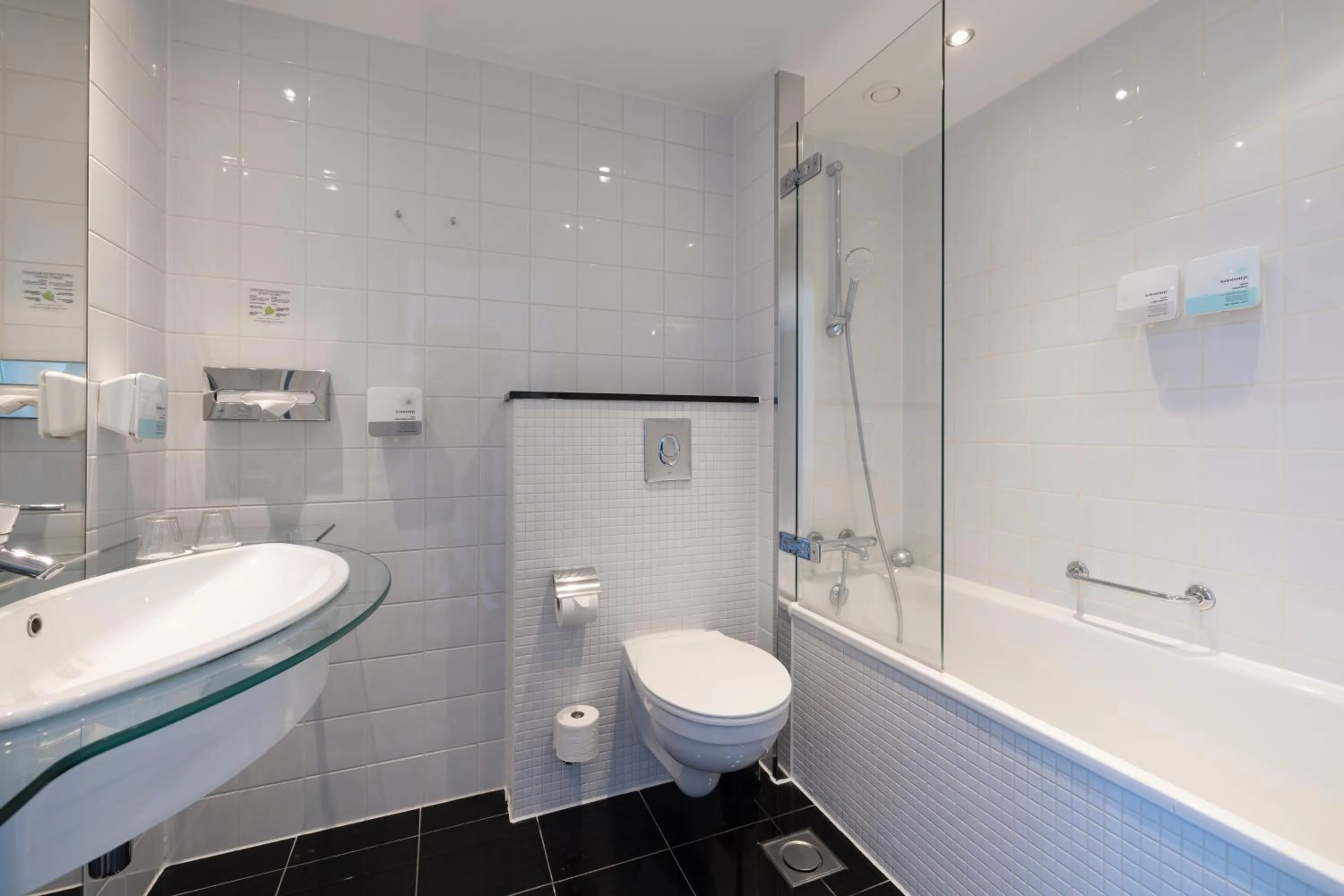 Bathroom in Copenhagen Island Hotel