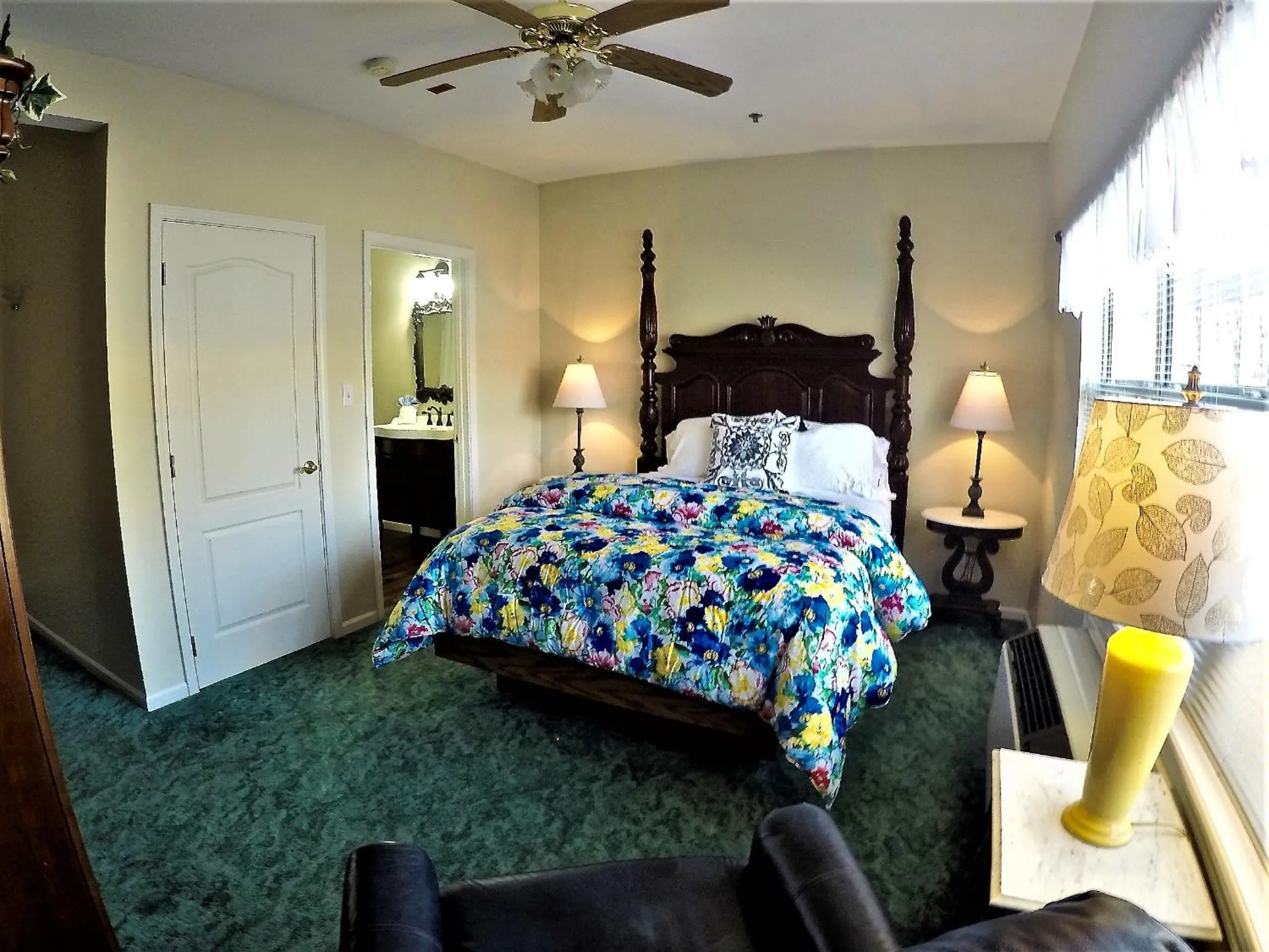 Bed in Bradford House Bed and Breakfast