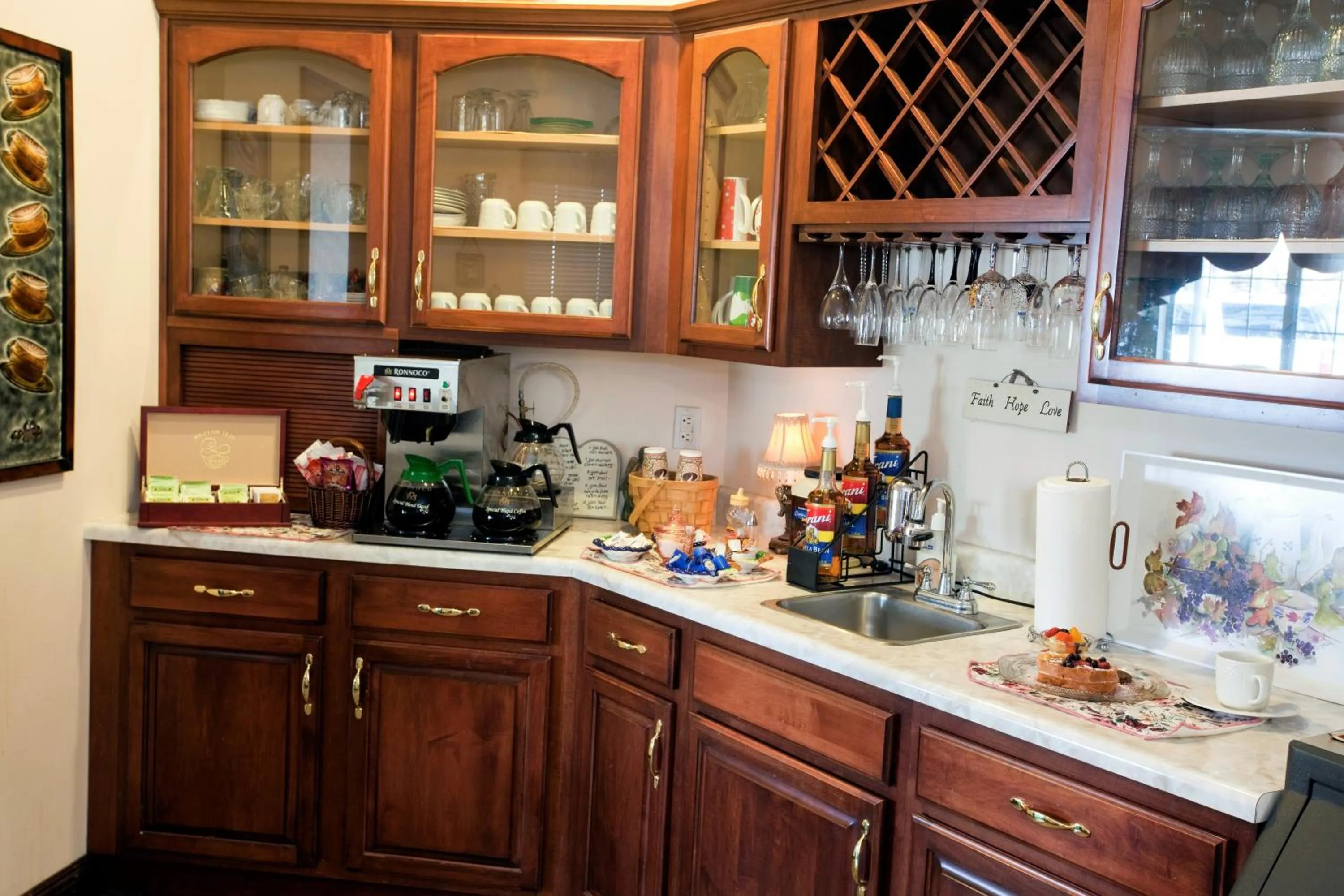 Drinks in Bradford House Bed and Breakfast