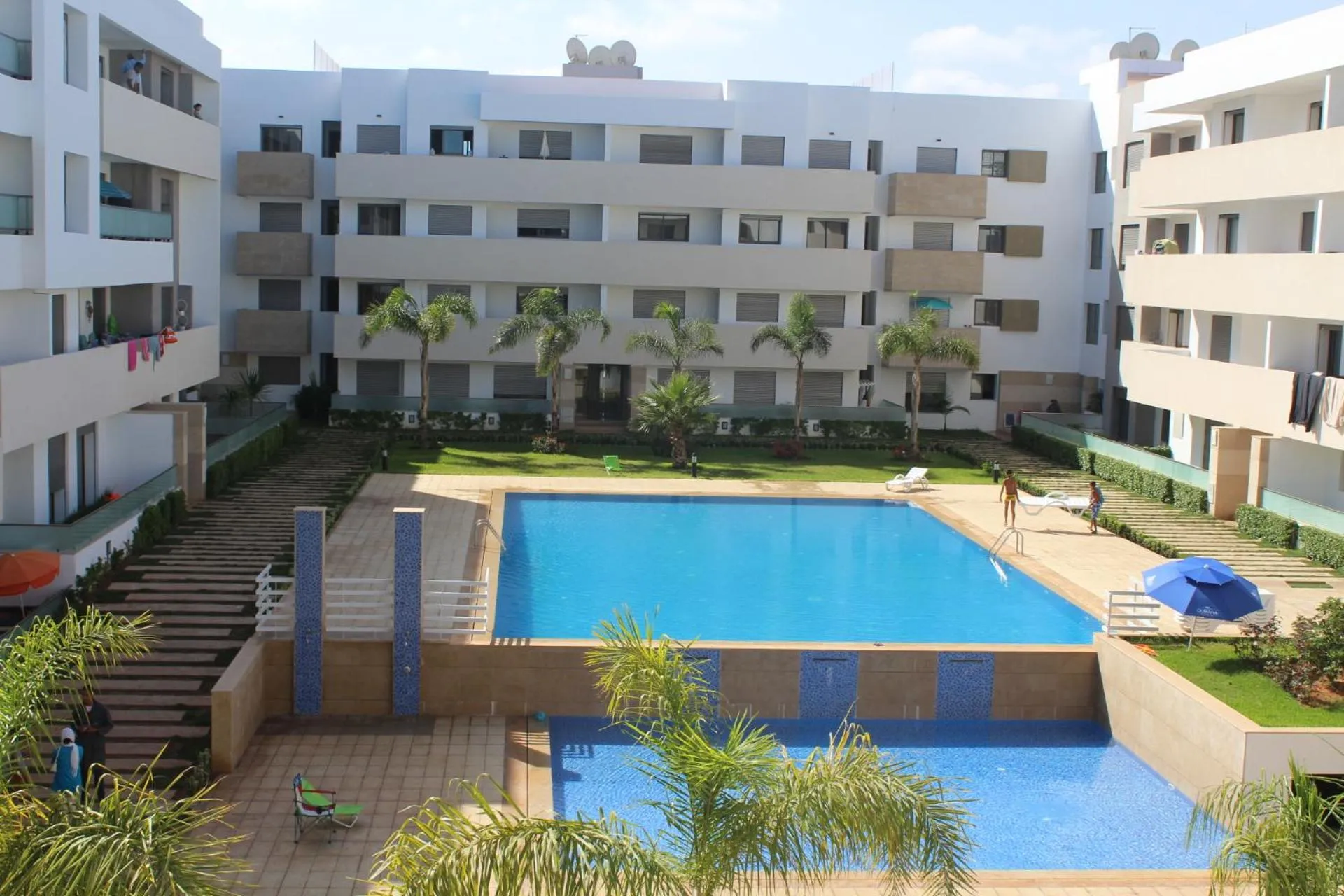 Property building in Paradise Beach