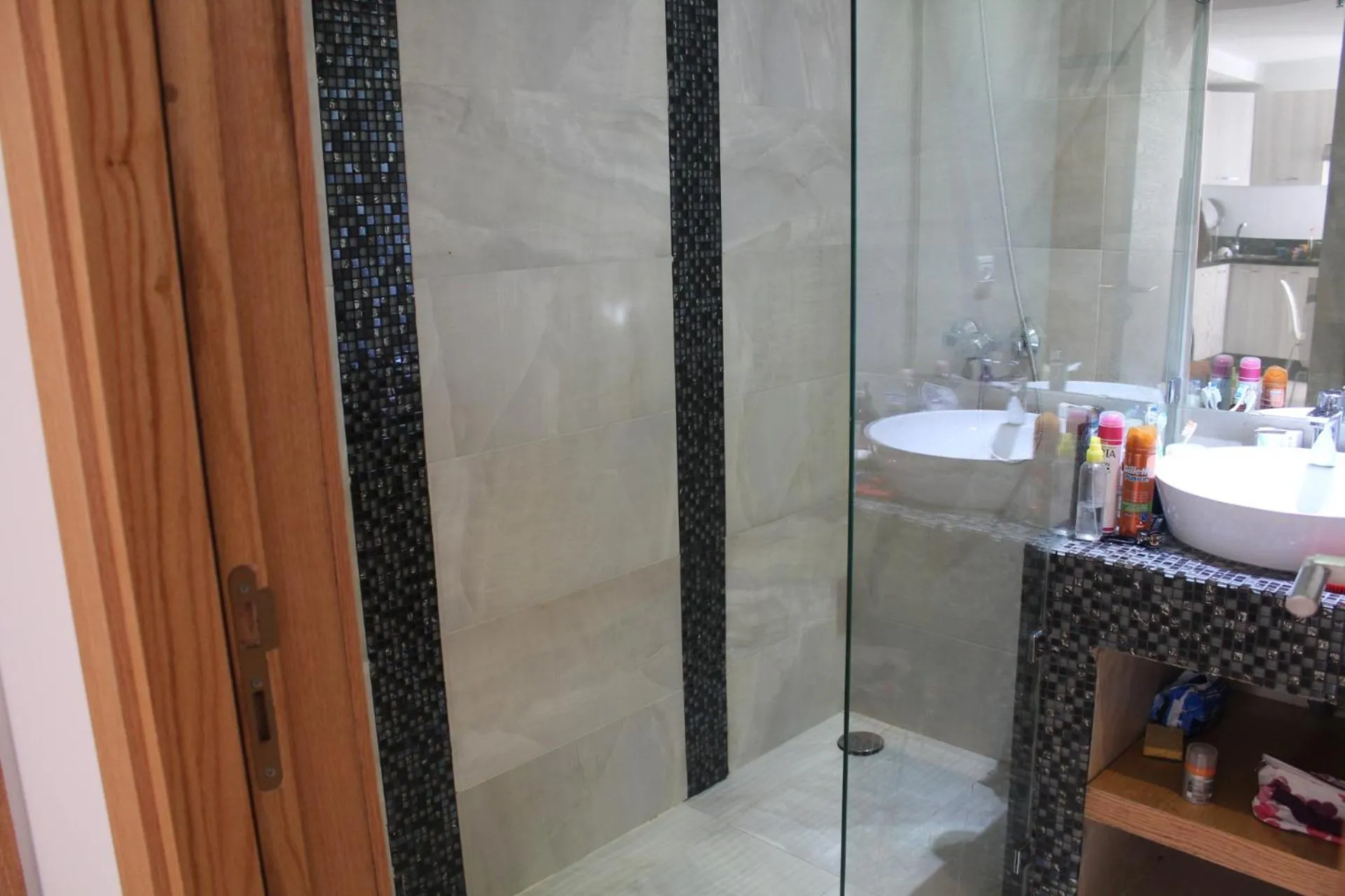 Property building in Paradise Beach