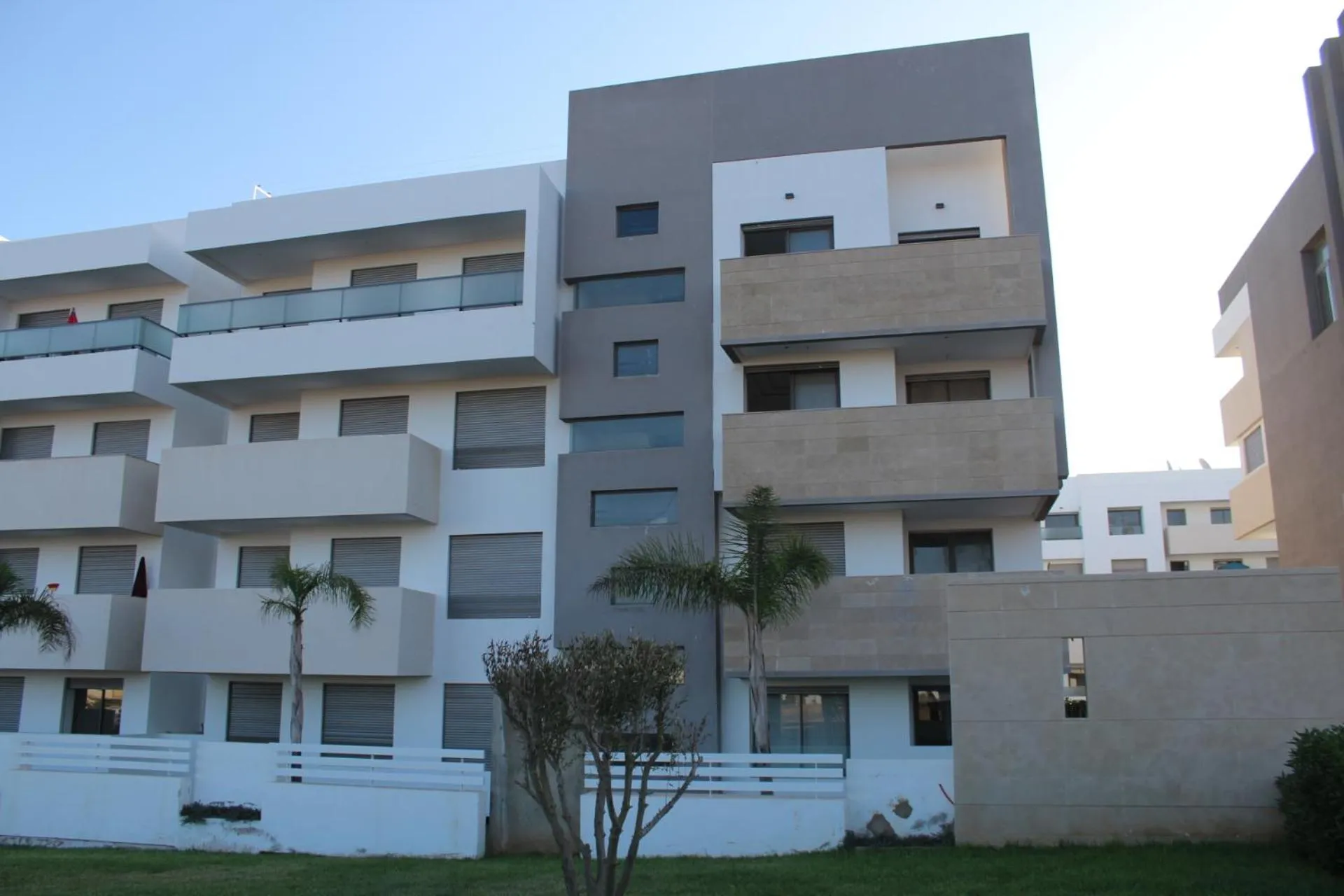 Property building in Paradise Beach