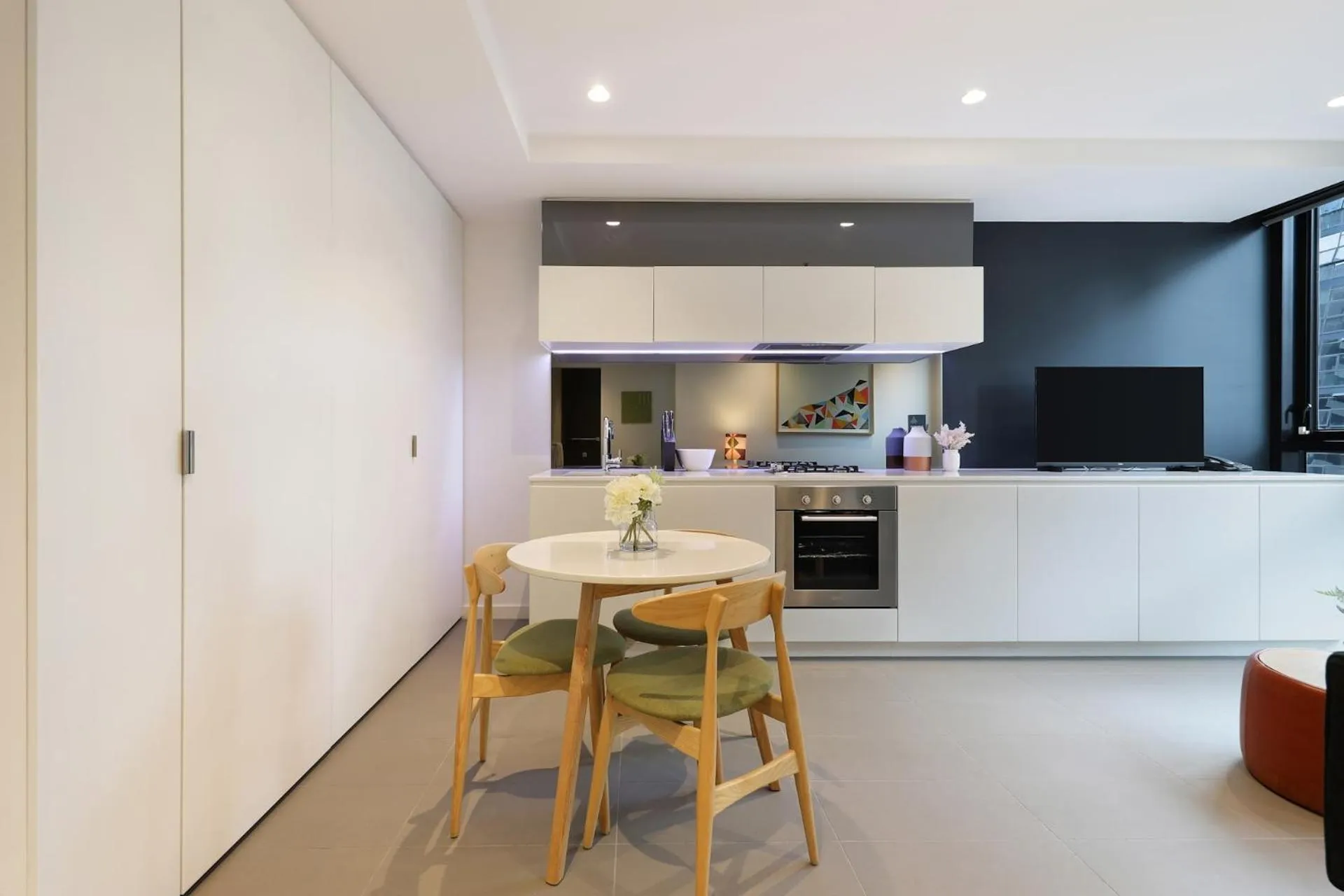 Kitchen or kitchenette in The Canvas Apartment Hotel