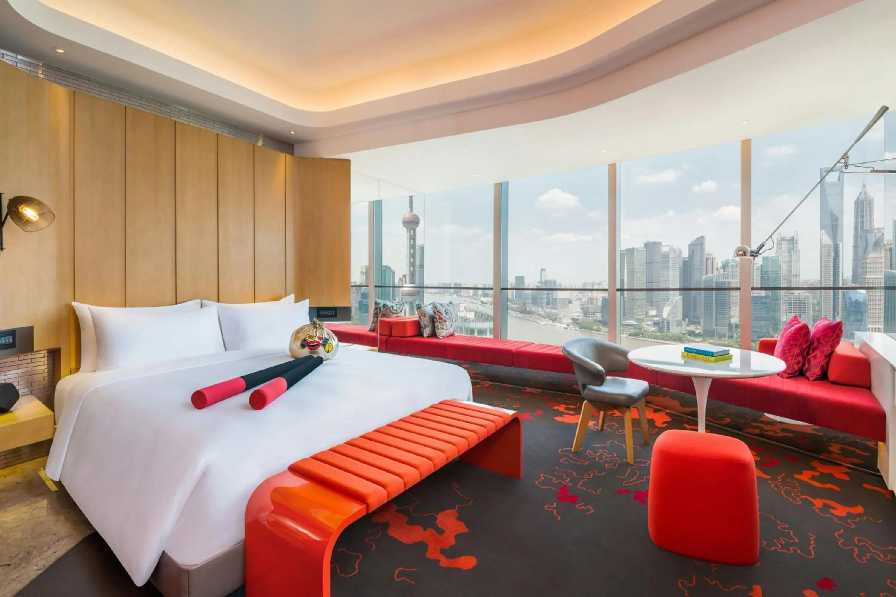 Photo of the whole room, Bed in W Shanghai - The Bund