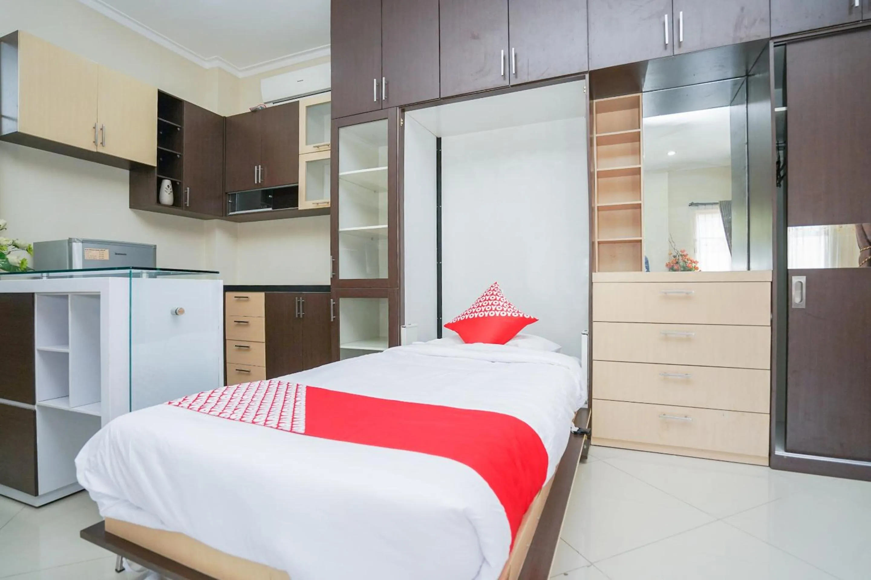 Bedroom, Bed in Capital O 1430 Hotel Ratna Syariah