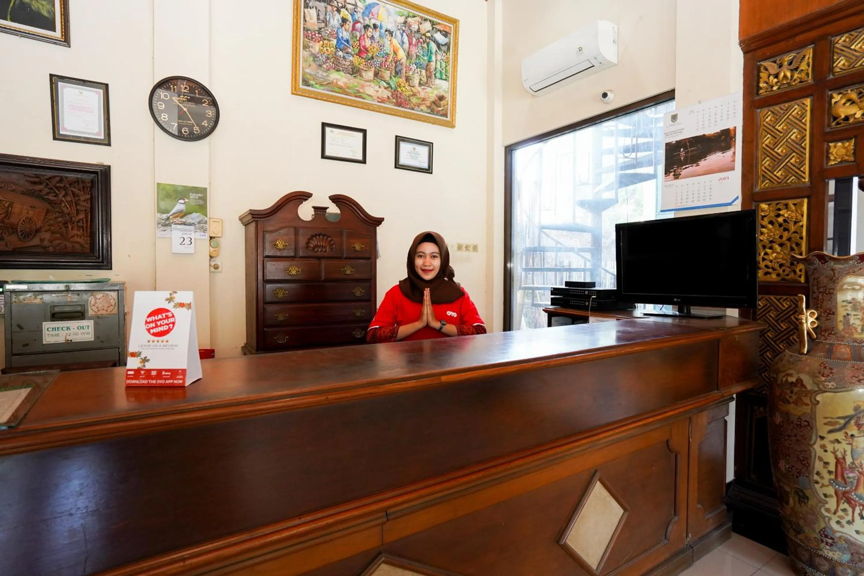 Lobby or reception in Capital O 1430 Hotel Ratna Syariah