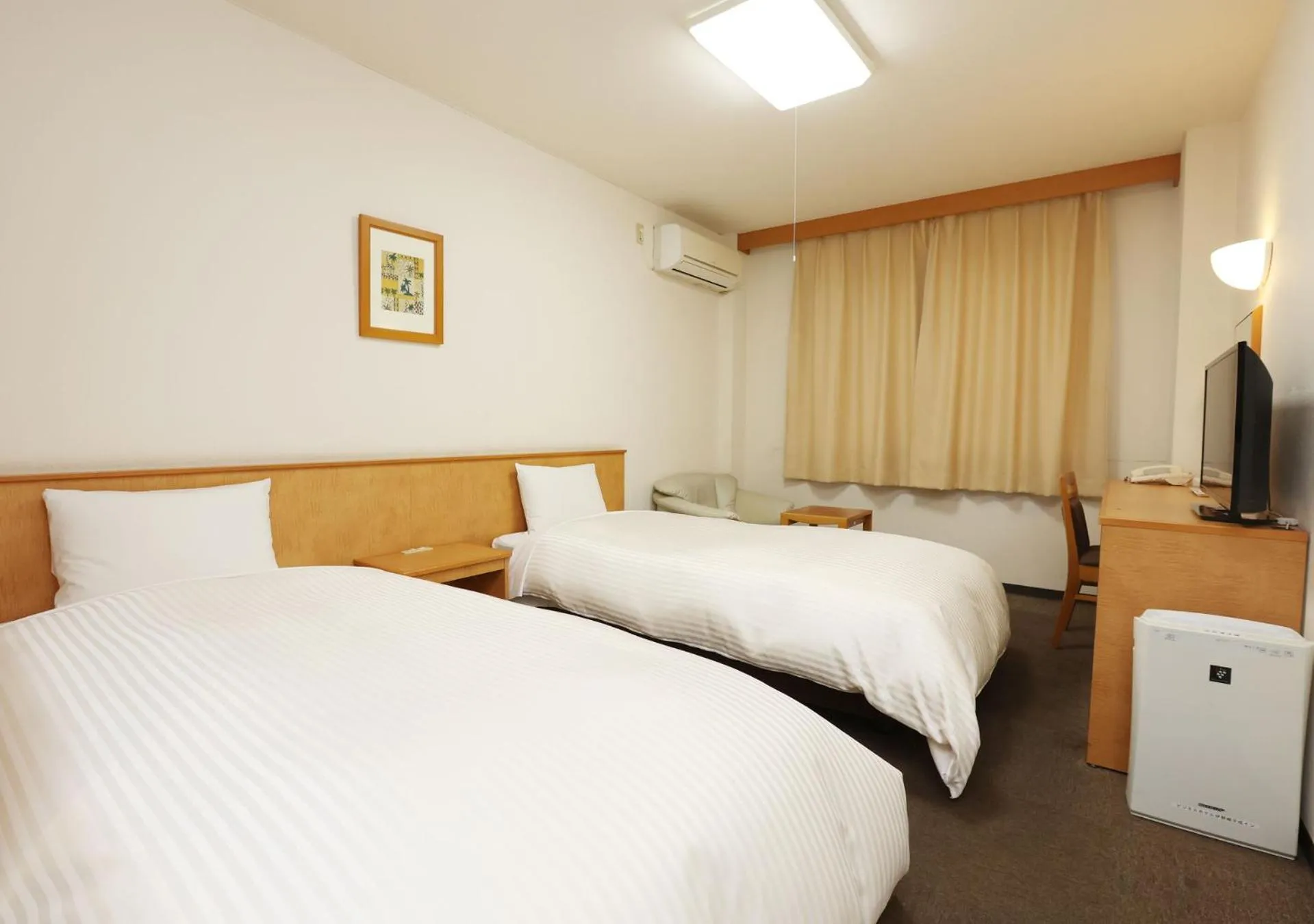 Photo of the whole room, Bed in Business Hotel Isesaki Heisei Inn