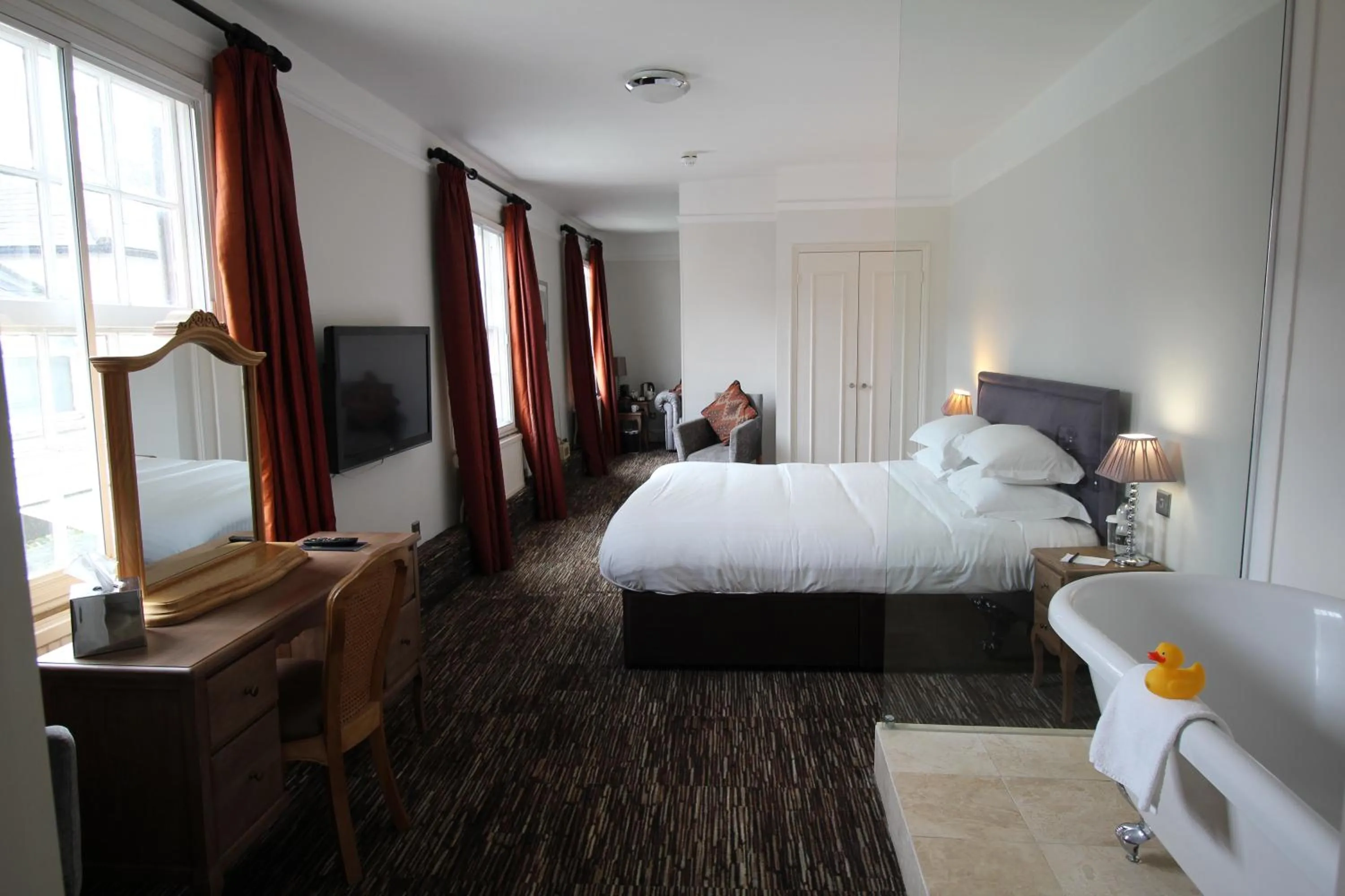 Bed in The Saracens Head Hotel