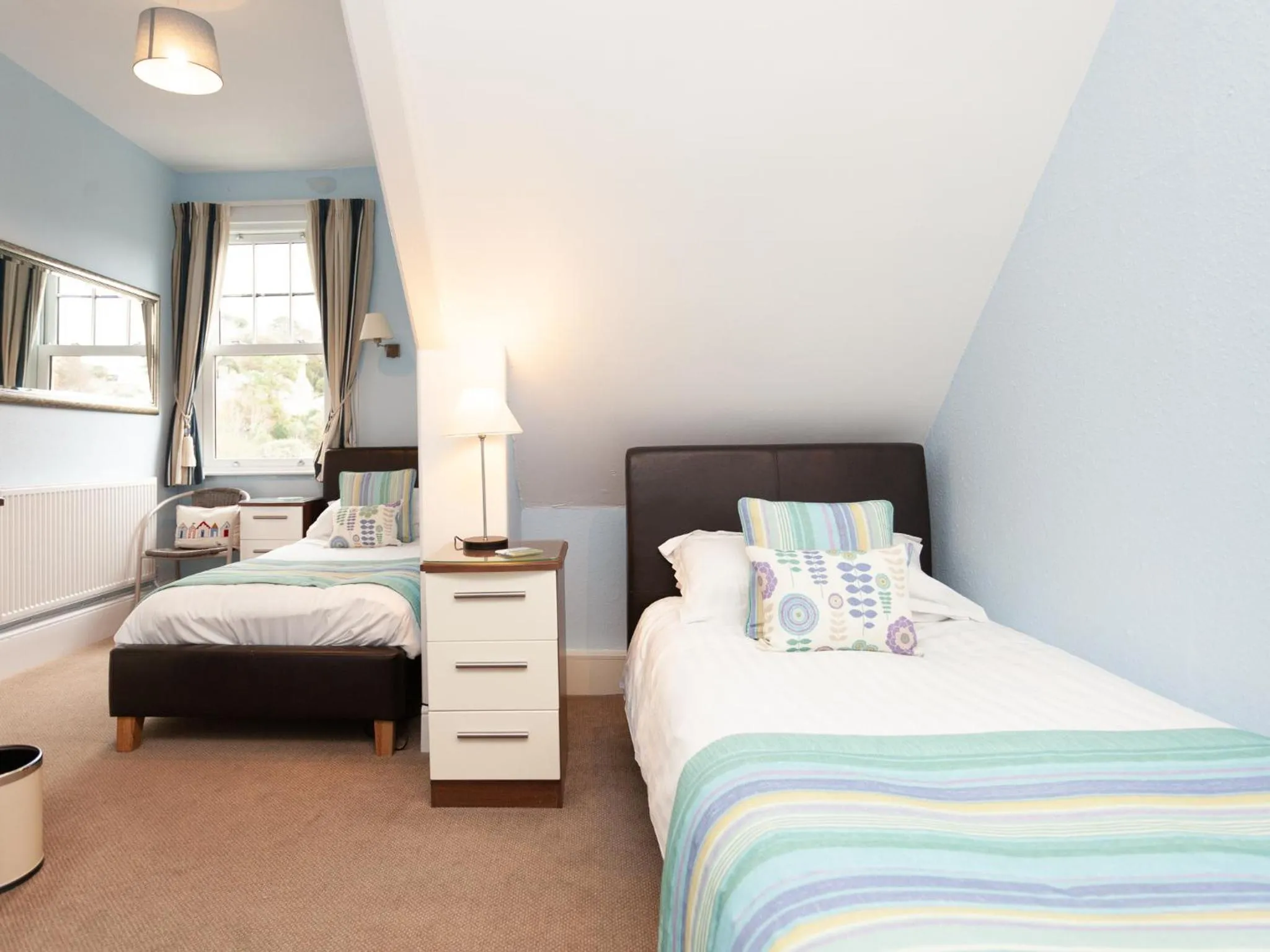 Bedroom, Bed in The Ravenswood B&B