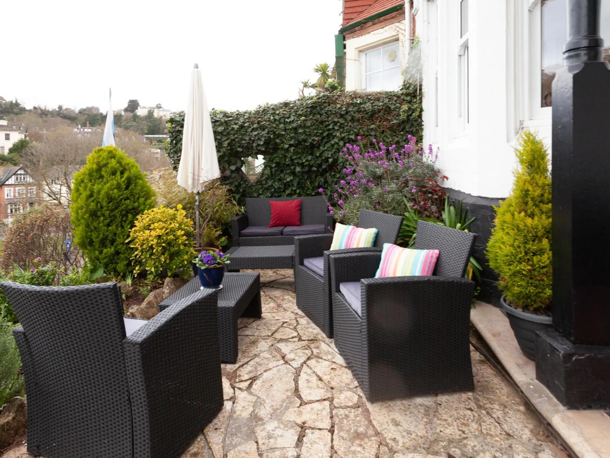 Property building in The Ravenswood B&B