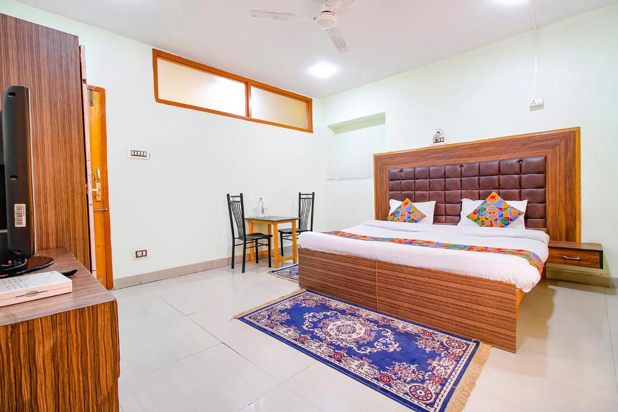 Bed in FabHotel Grand Comforts - Near Airport