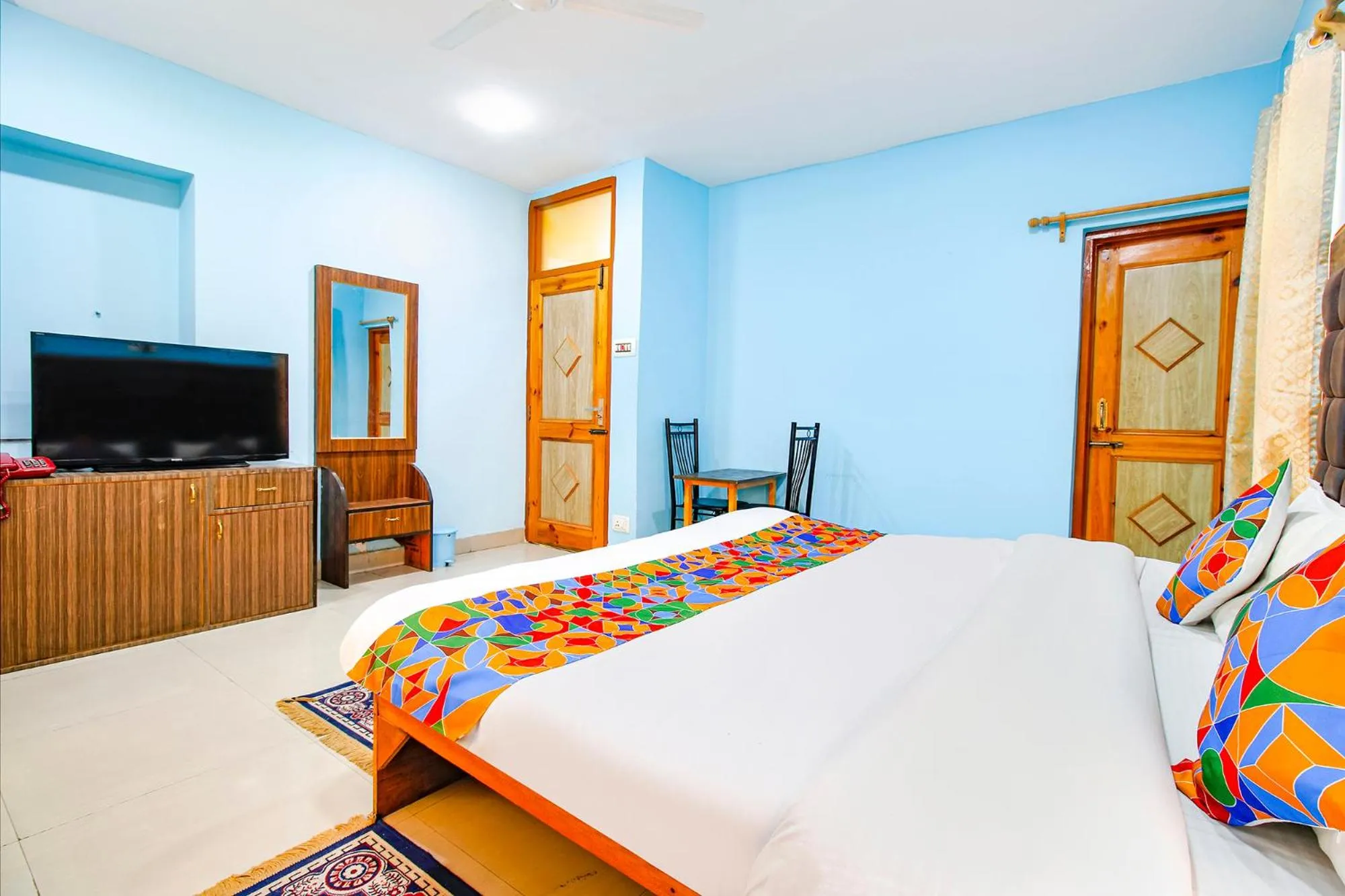 Bed in FabHotel Grand Comforts - Near Airport