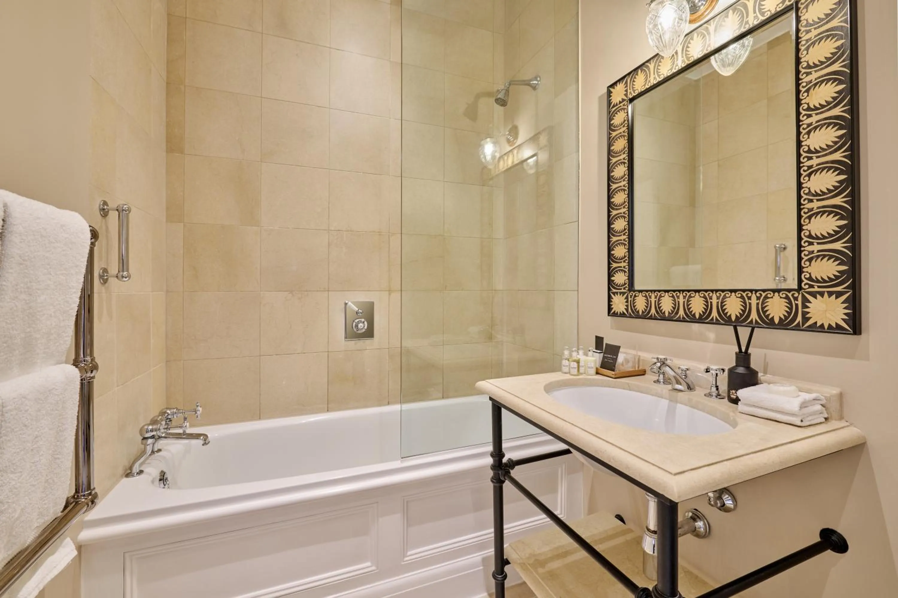 Shower in Roseate House London