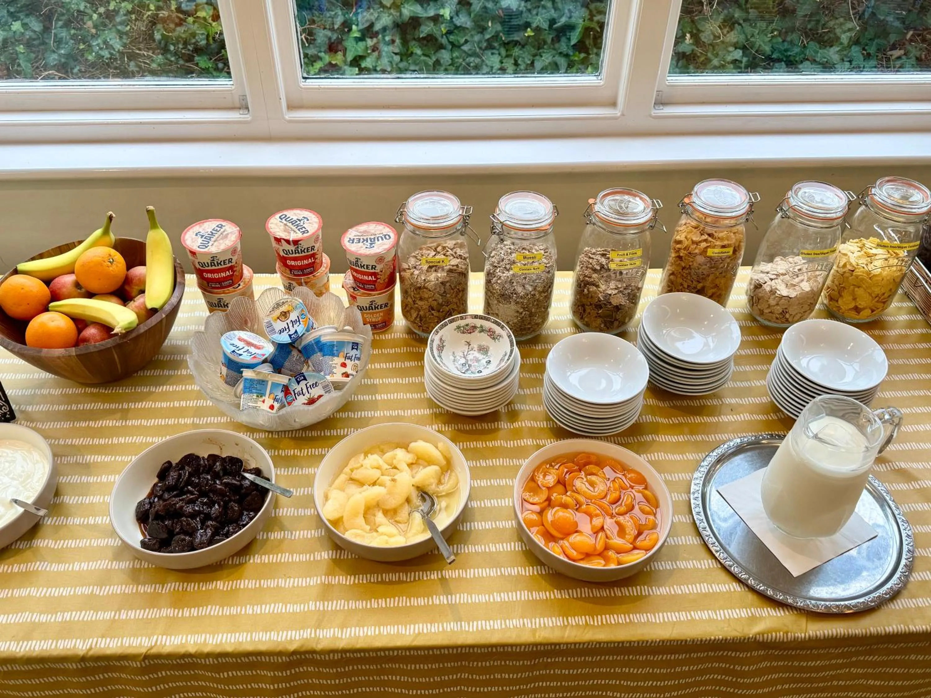 Breakfast in Louisa Lodge & Purbeck House Hotel