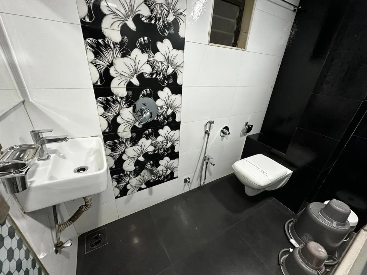 Toilet in Hotel Fantacee