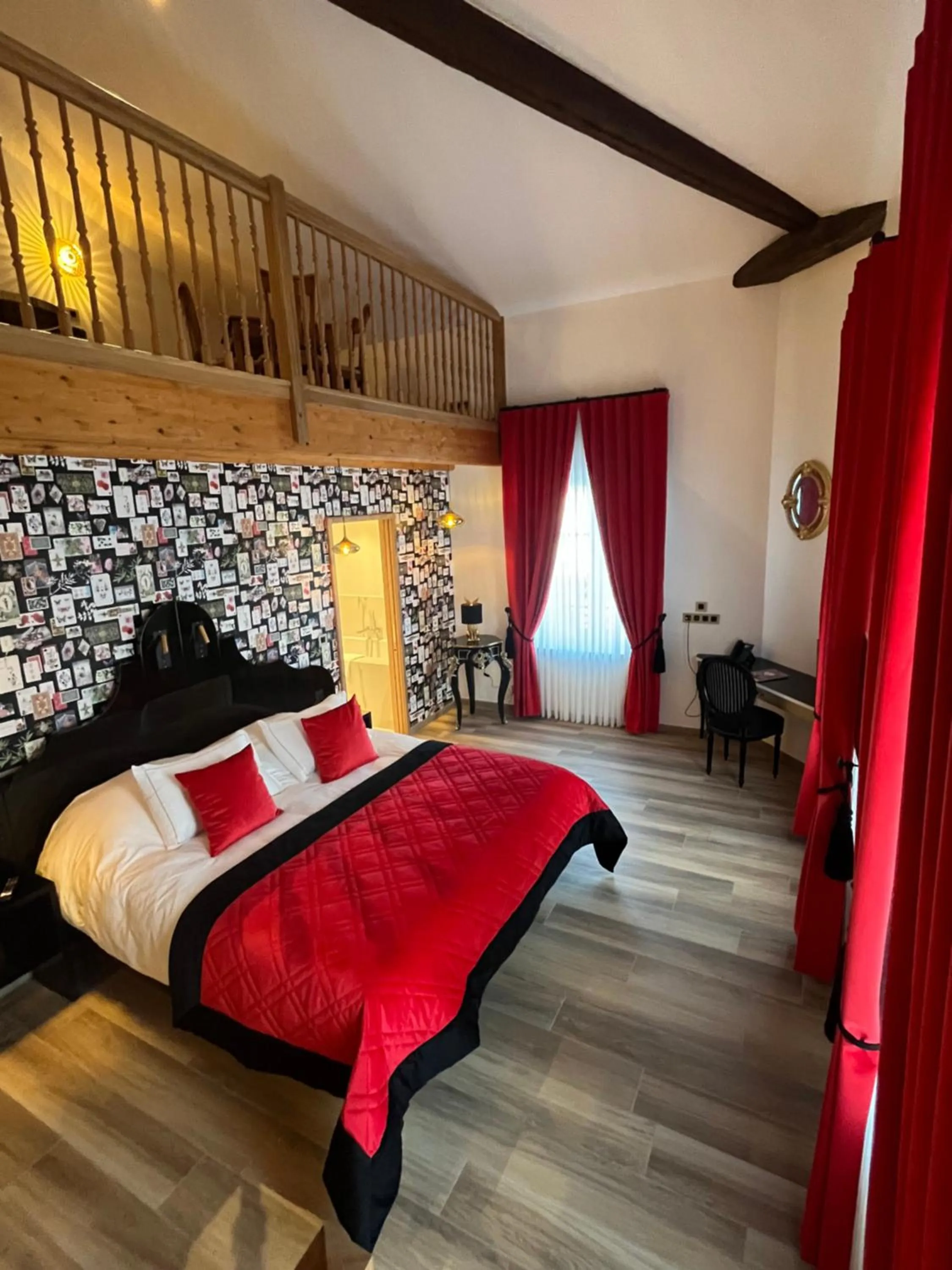 Bed in Demeures & Châteaux Domaine de la Grange de Condé