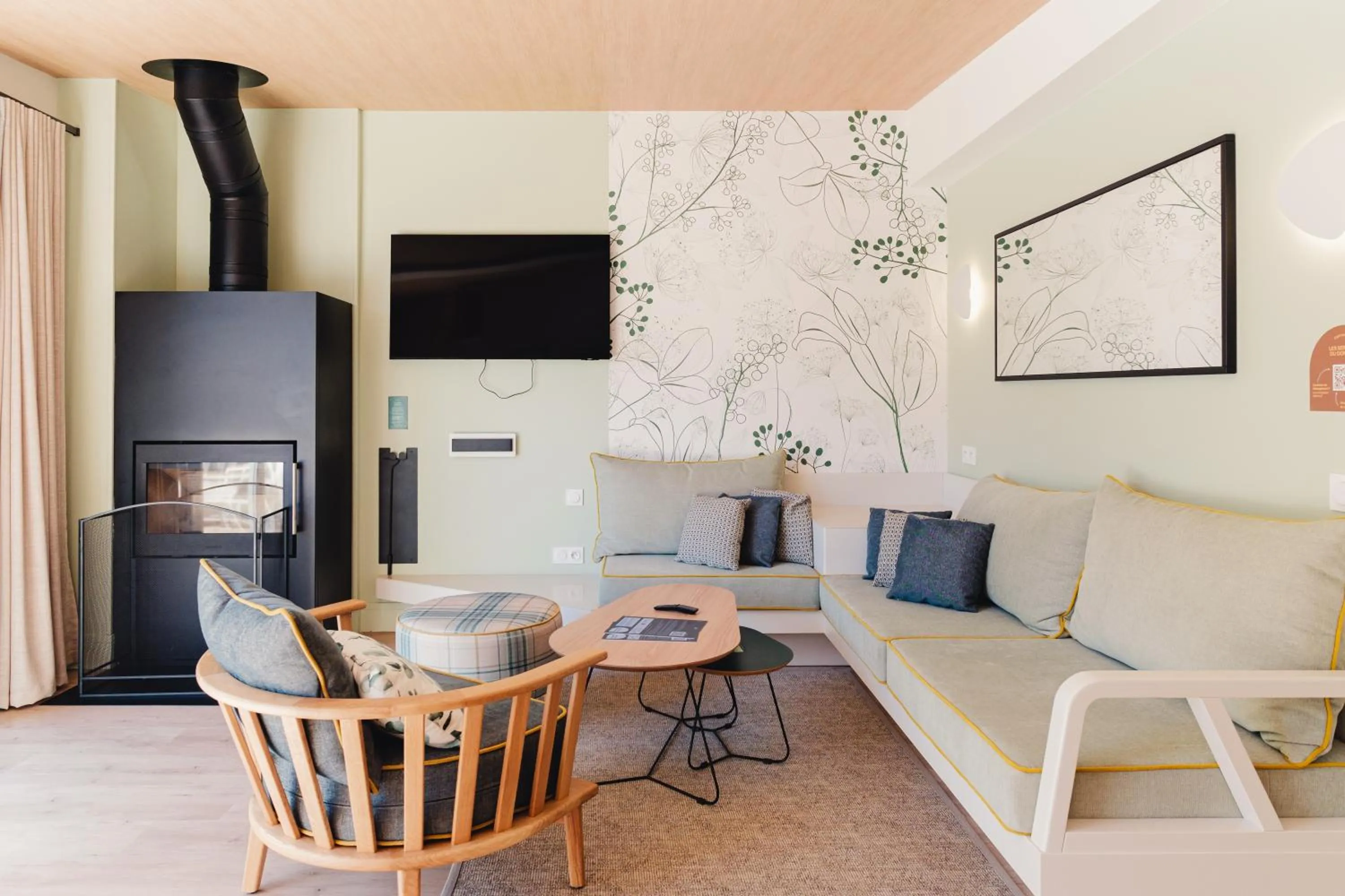 TV and multimedia in Center Parcs Villages Nature Paris