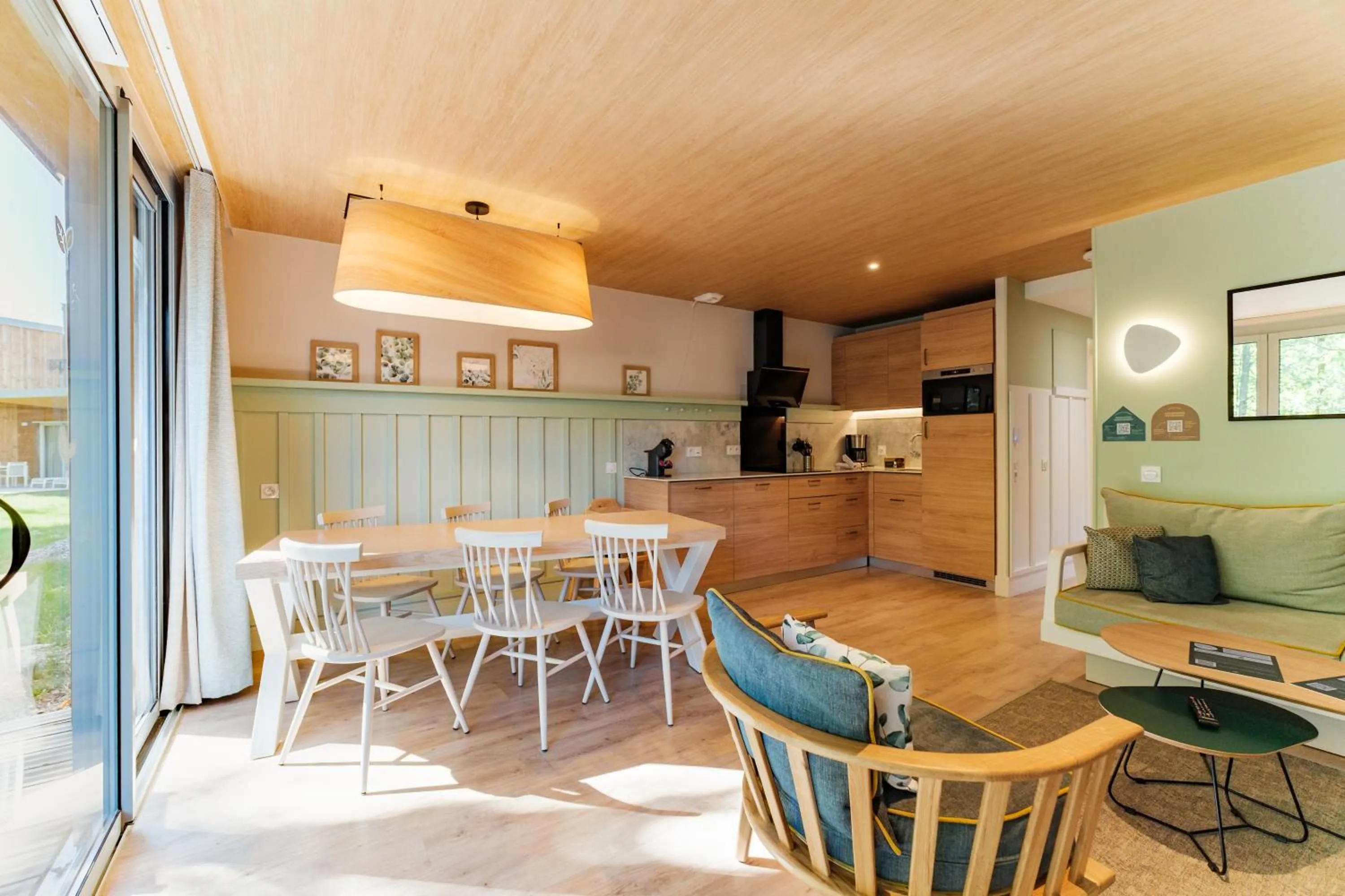 Kitchen or kitchenette in Center Parcs Villages Nature Paris