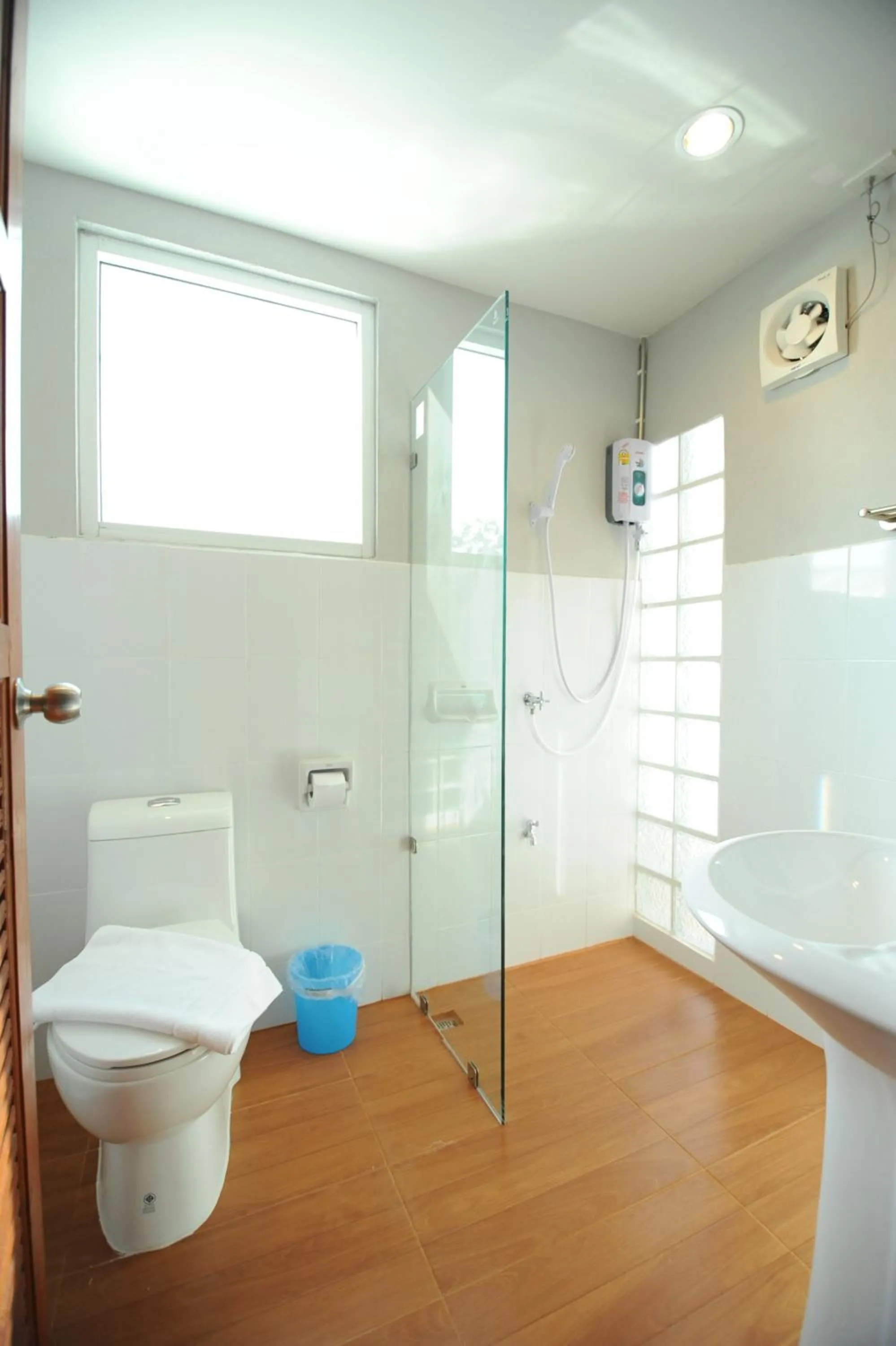 Bathroom in Nanya Hotel Chiang Mai