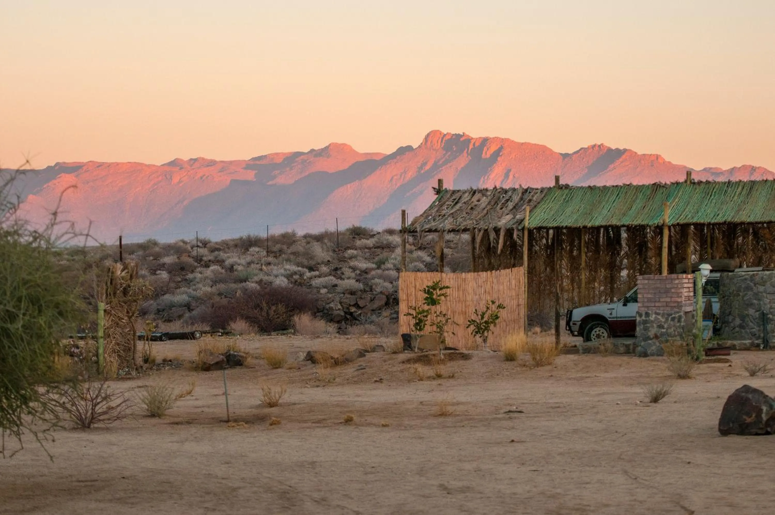 Mountain view in Daureb Isib Campsite and B&B