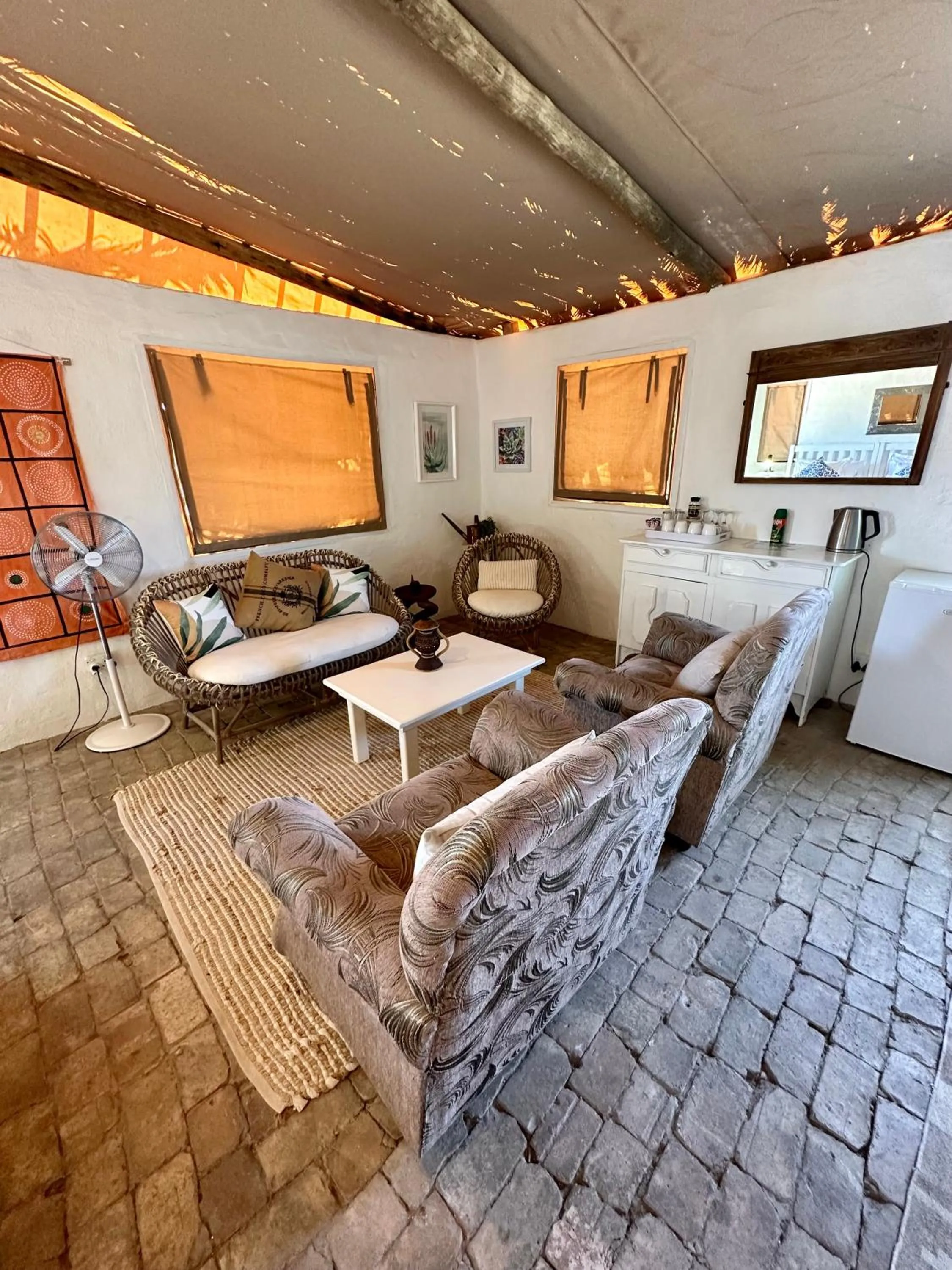 Daureb Isib Campsite and B&B