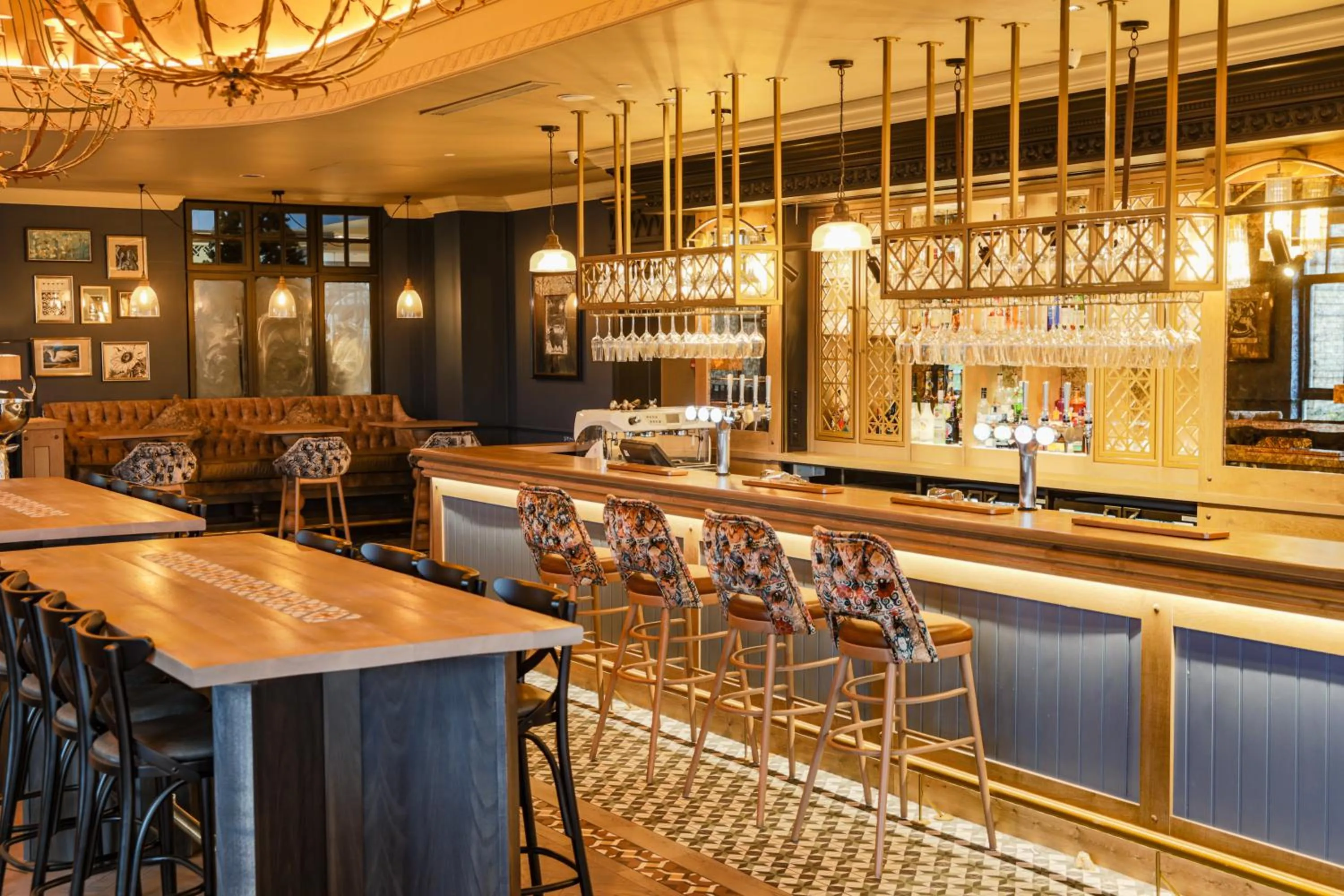 Lounge or bar in Belton Woods Hotel, Spa & Golf Resort