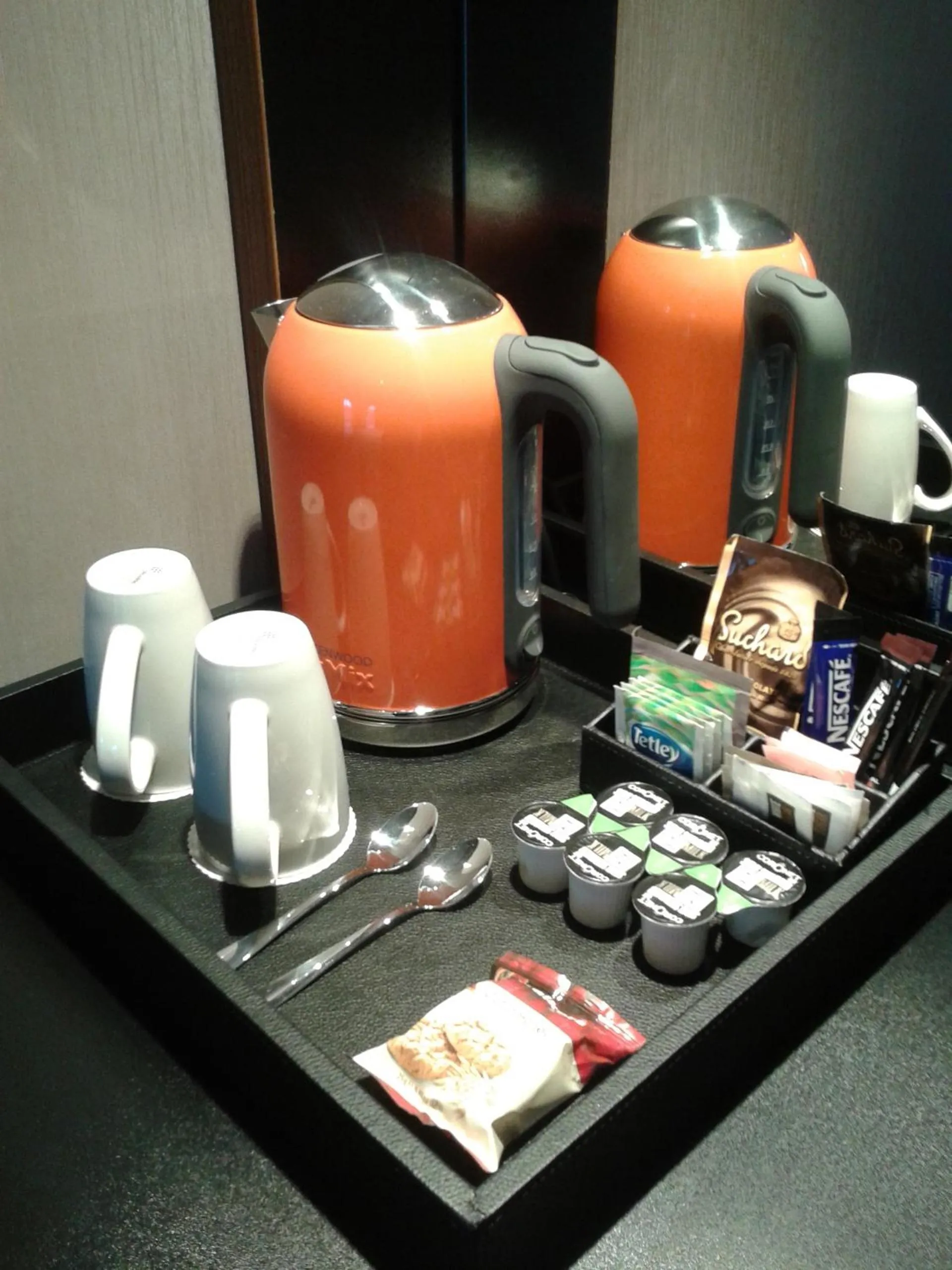 Coffee/tea facilities in Crowne Plaza Gerrards Cross by IHG