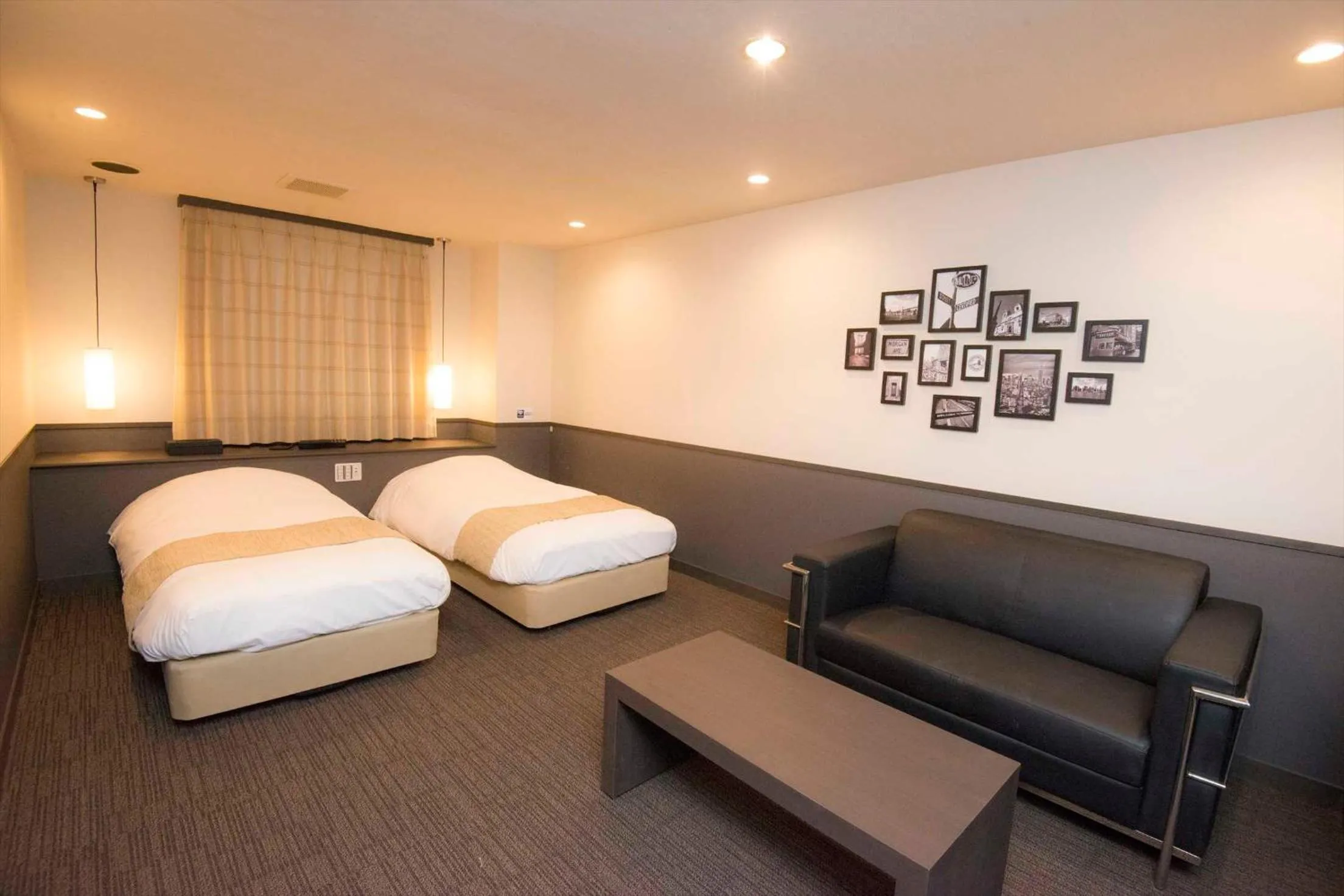 Bed in Hotel Double Funabashi