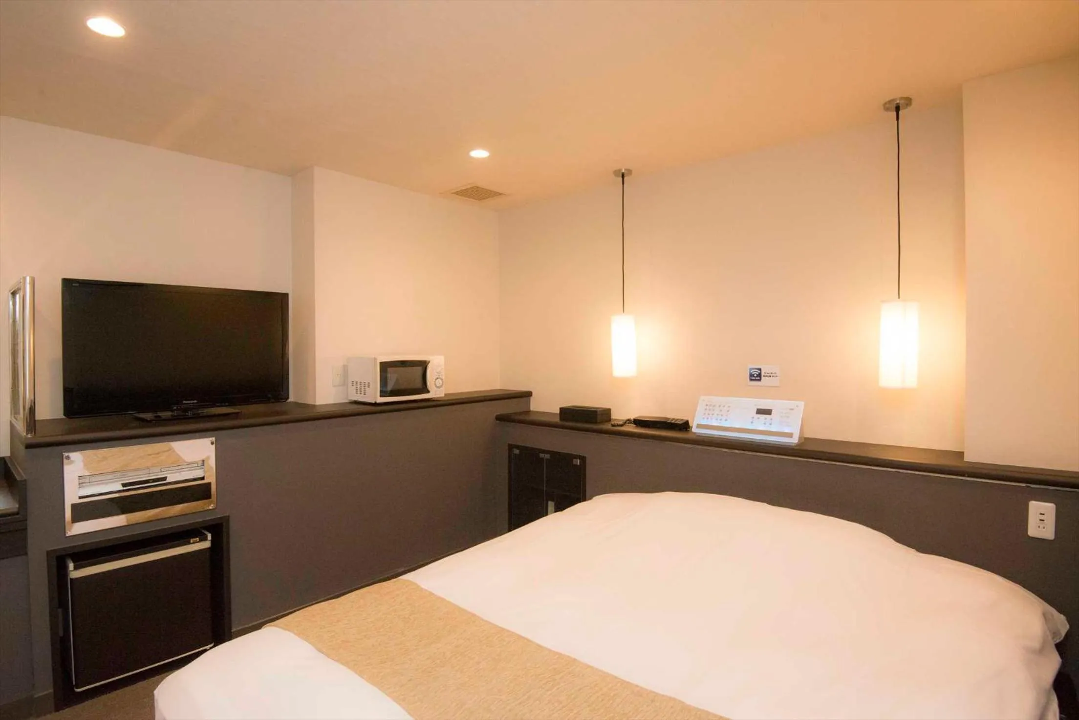 Bed in Hotel Double Funabashi