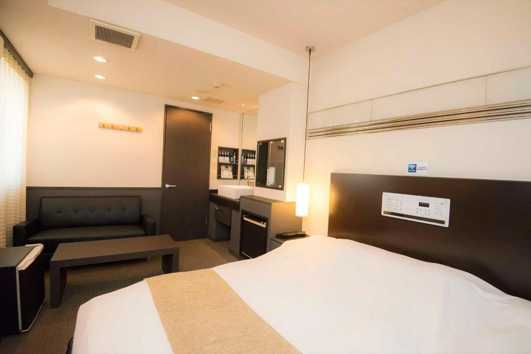 Bed in Hotel Double Funabashi