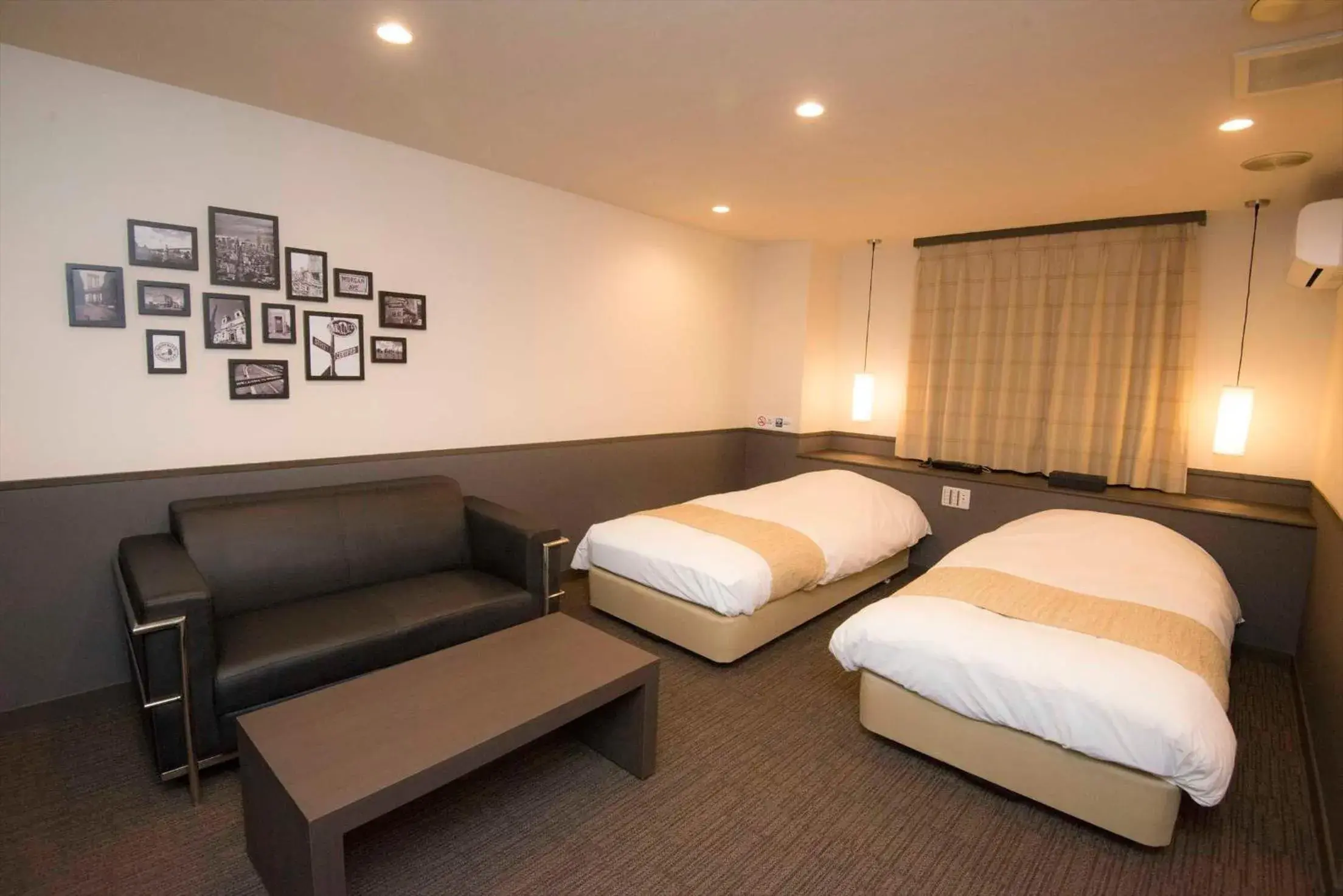 Twin Room in Hotel Double Funabashi Twin Room in Hotel Double Funabashi