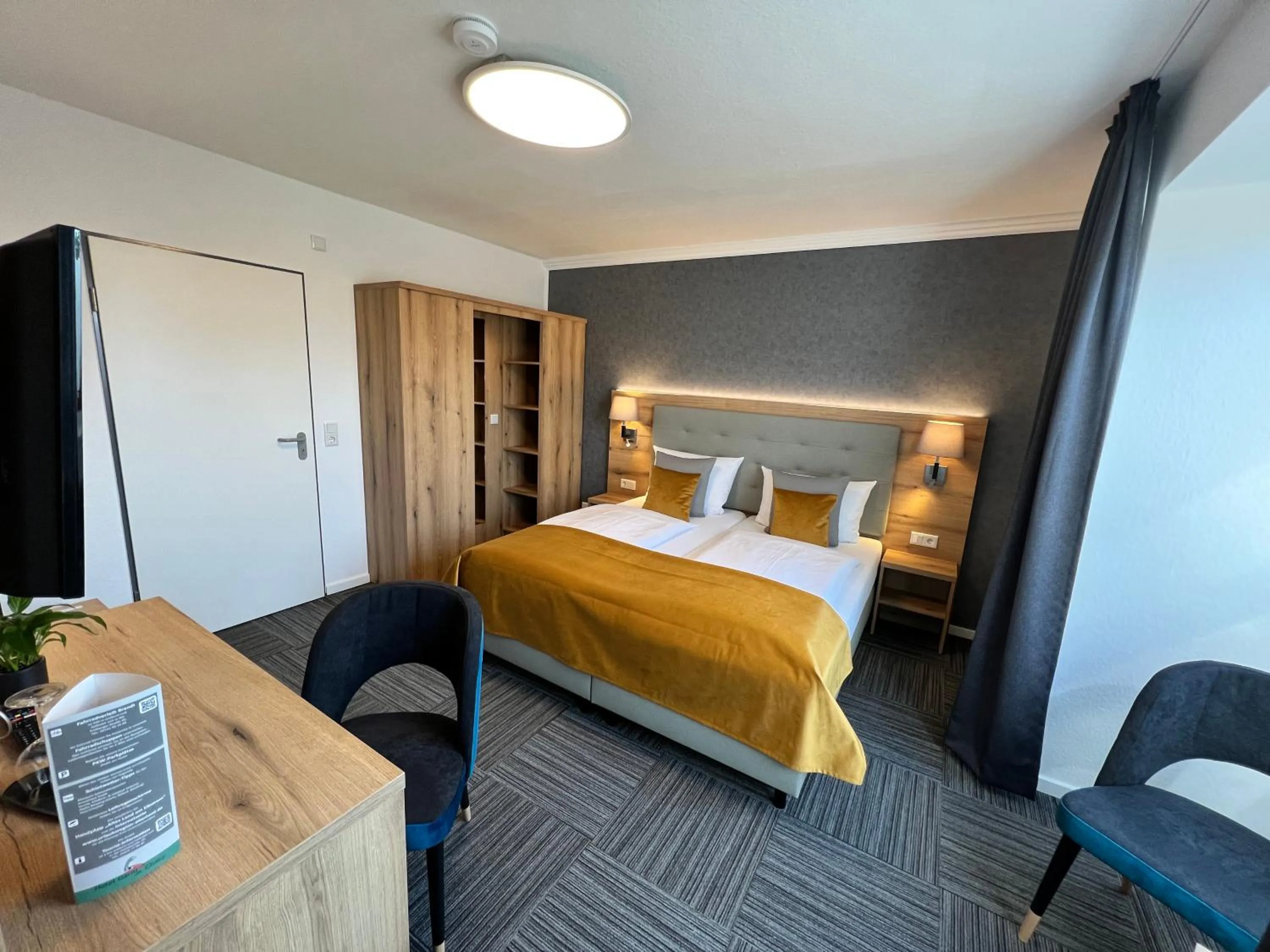 Bed in Hotel Garni am Obsthof Stade - Altes Land