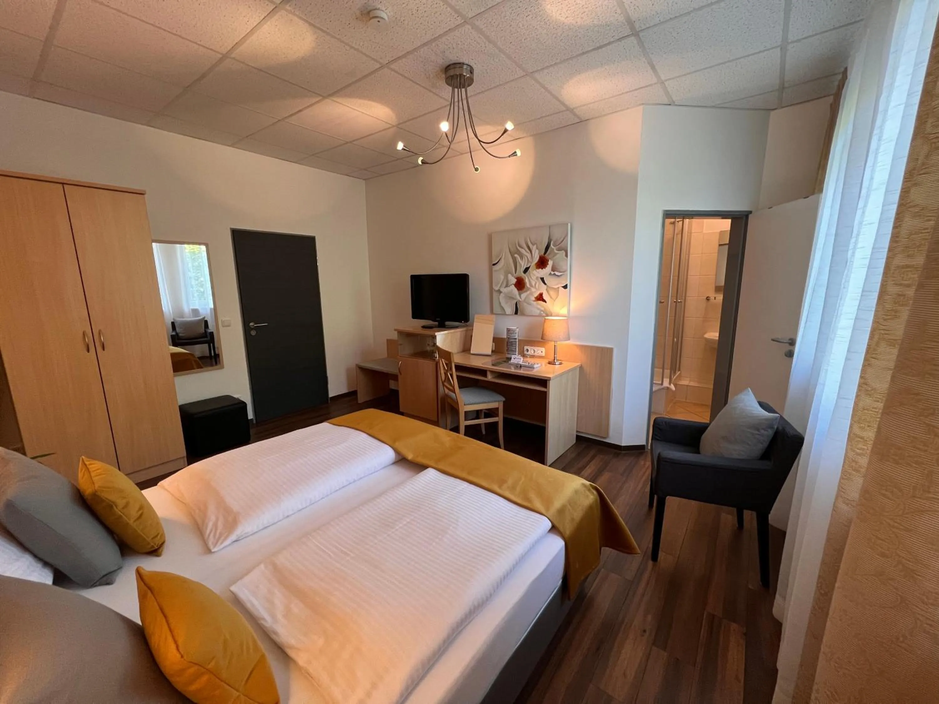 Bed in Hotel Garni am Obsthof Stade - Altes Land