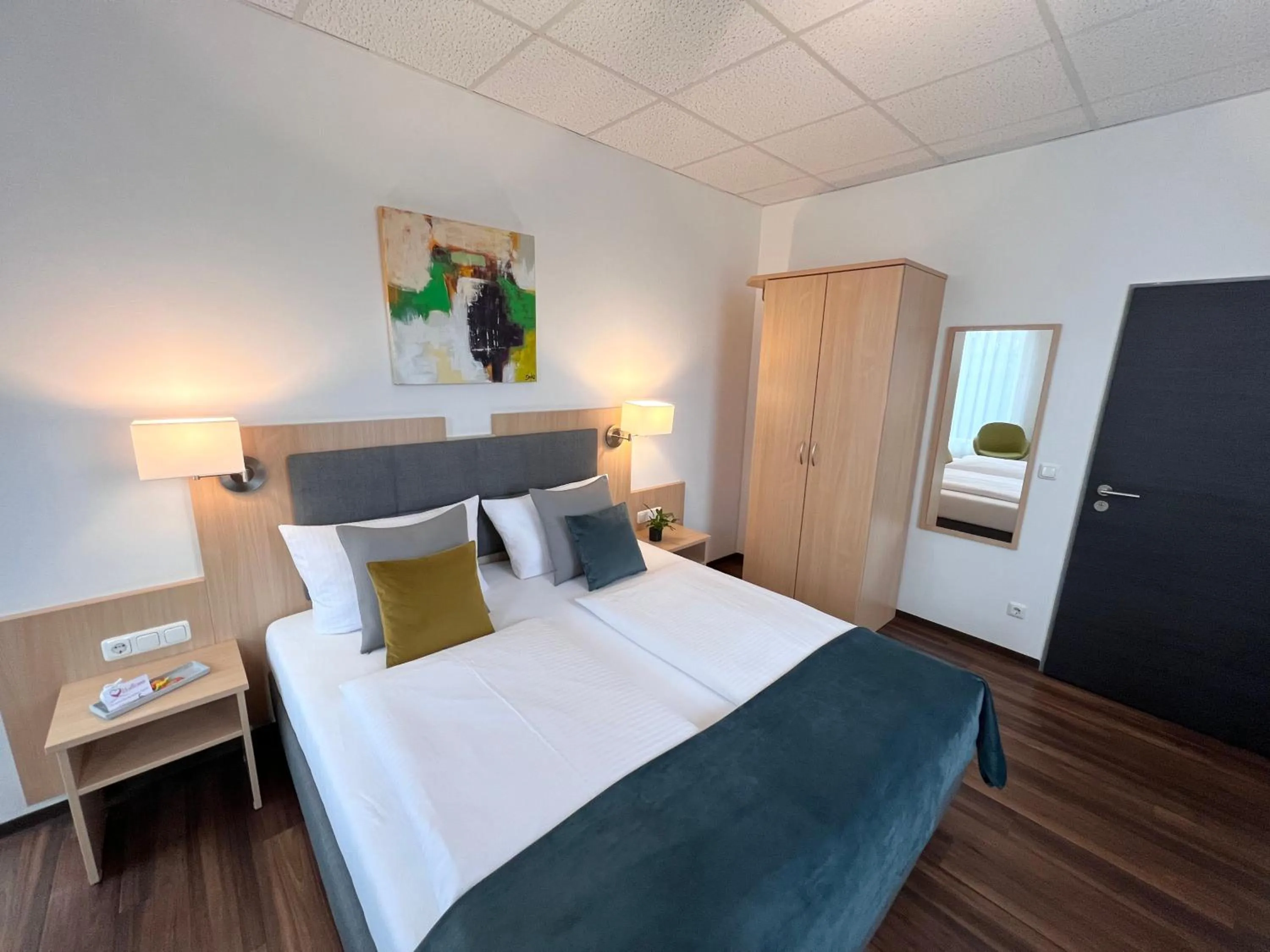 Bed in Hotel Garni am Obsthof Stade - Altes Land