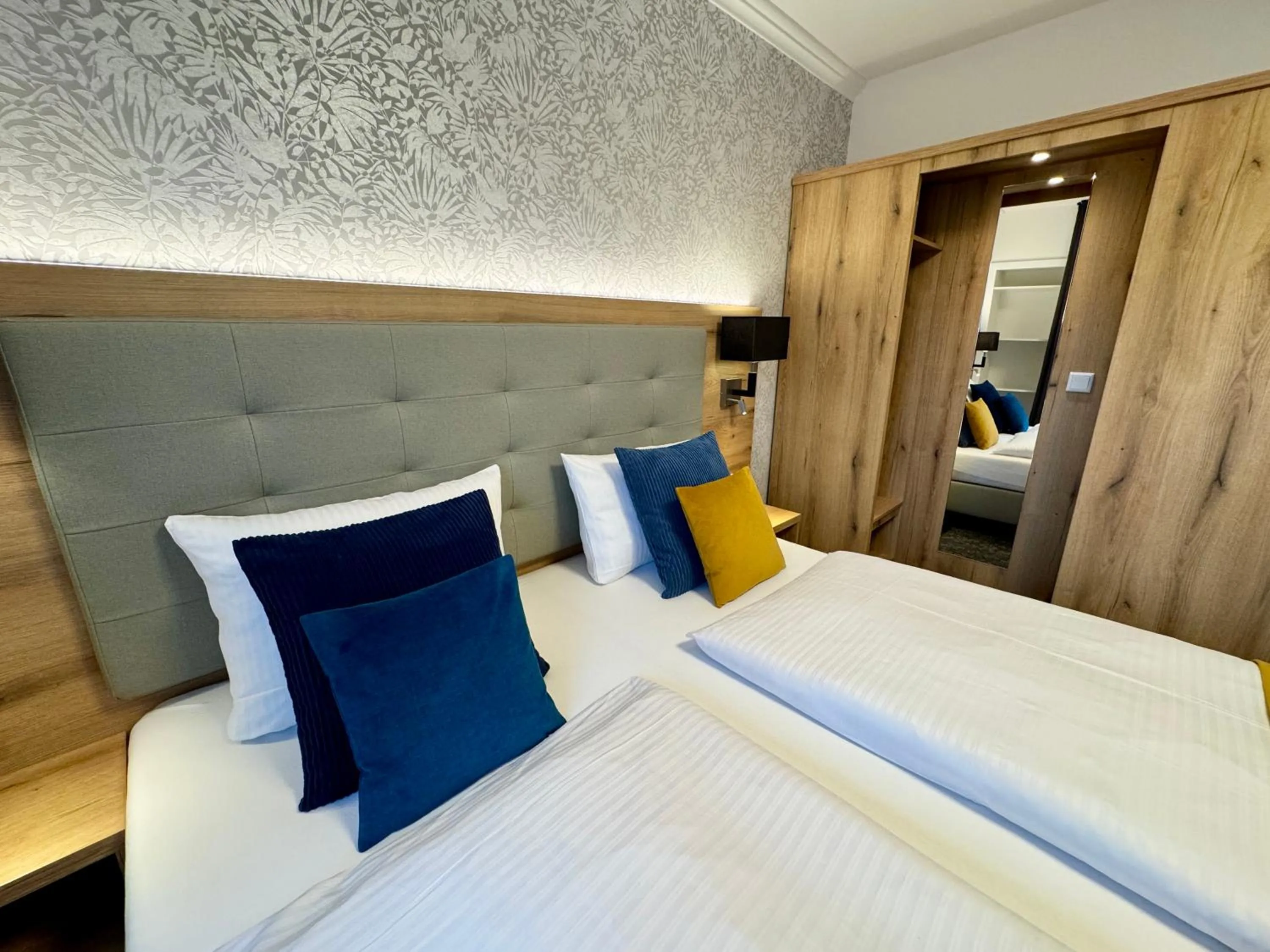 Bed in Hotel Garni am Obsthof Stade - Altes Land