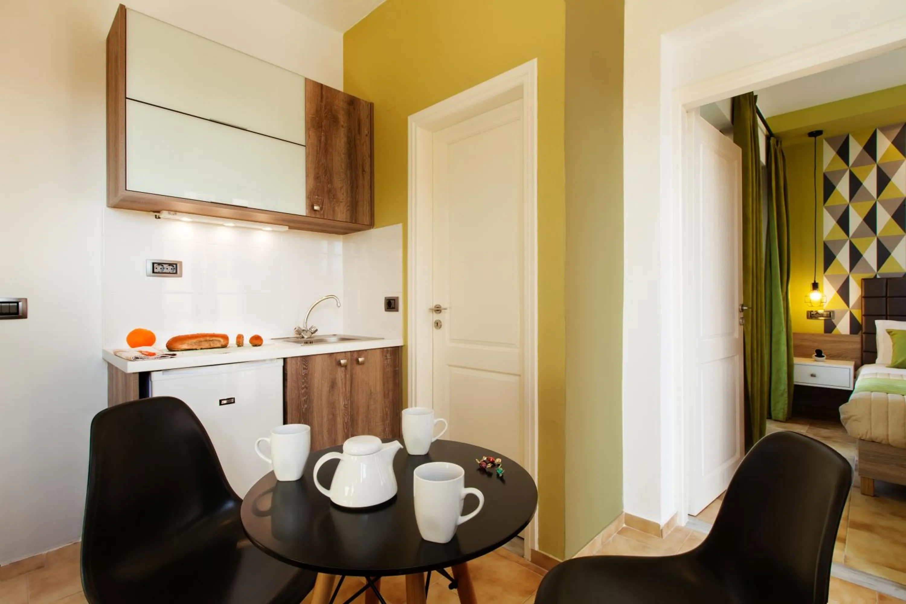 Coffee/tea facilities in Kallitsakis Beach