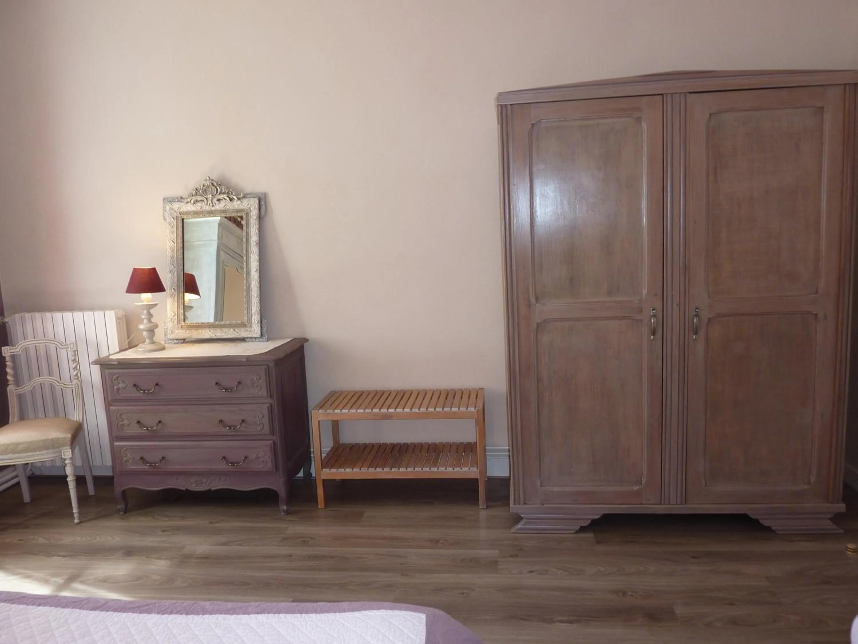 Bedroom in Le Clos des Rosiers