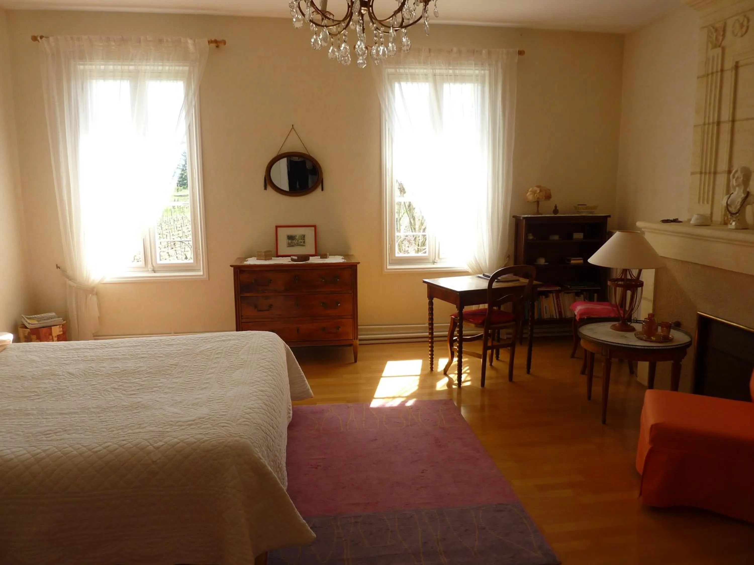 Photo of the whole room, Bed in Le Clos des Rosiers