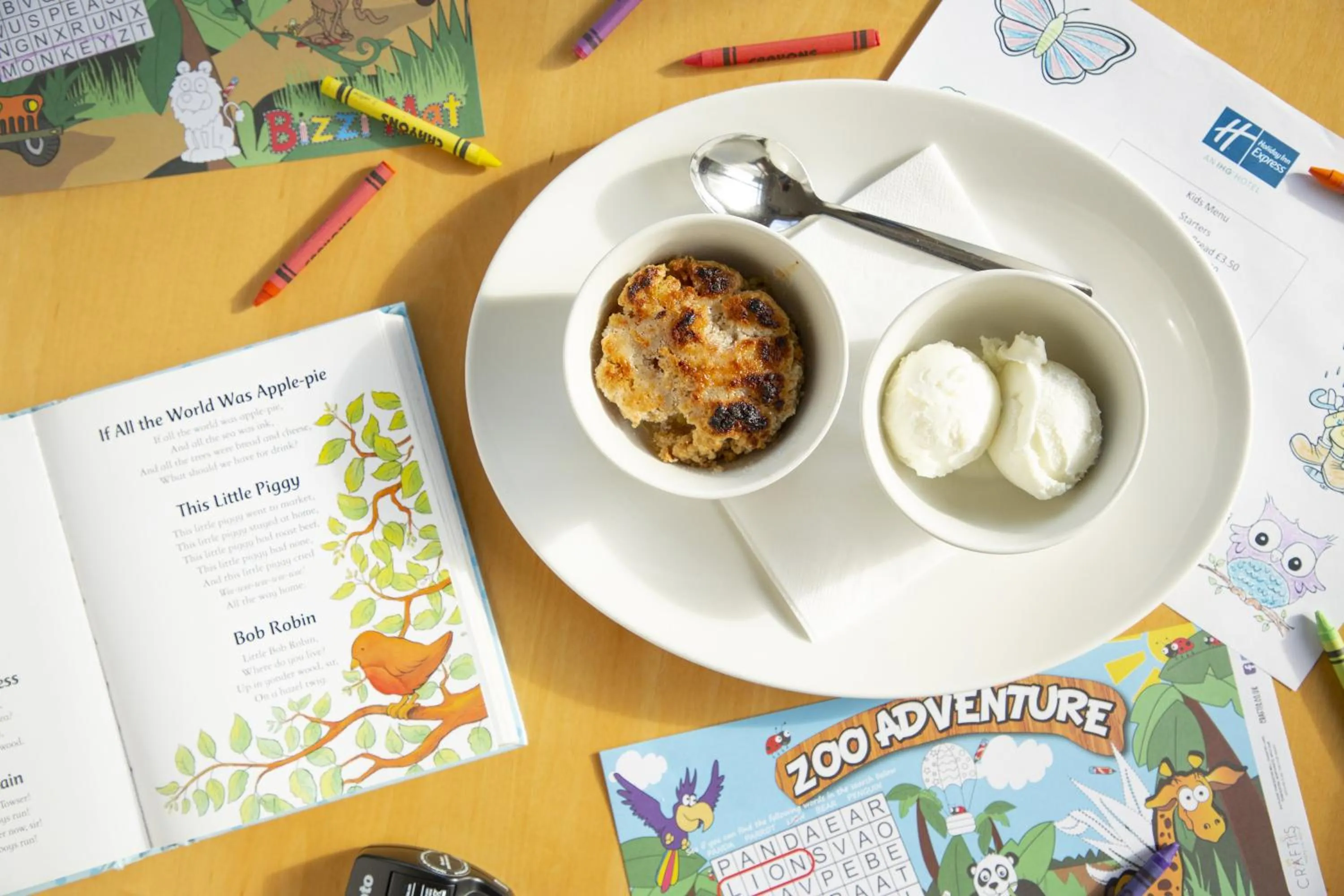 Restaurant/places to eat in Holiday Inn Express Southampton - M27, J7 by IHG