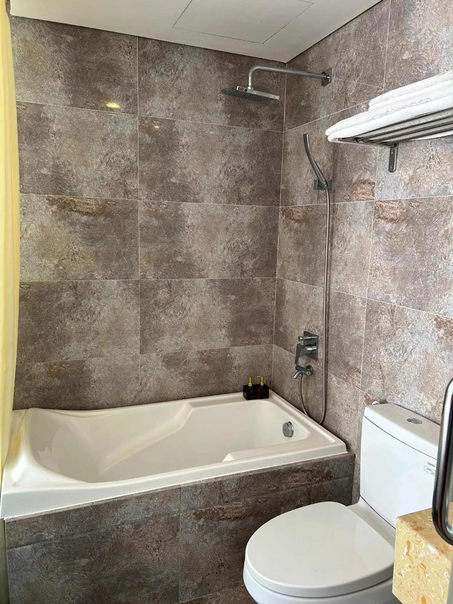 Shower in Bliss Luxury Hotel